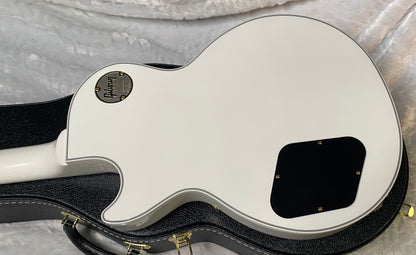 NEW! Gibson Les Paul Custom - Alpine White - Ebony Board - Authorized Dealer - 10.65lbs - G06422
