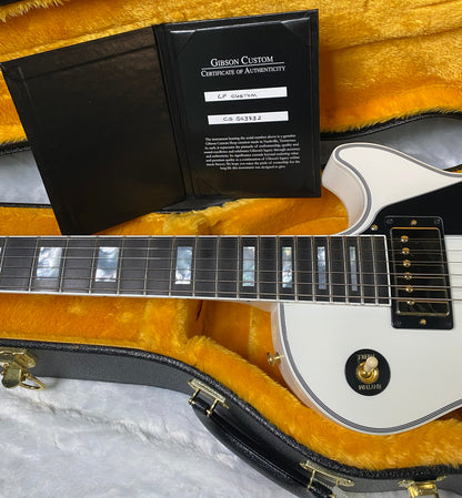 NEW! Gibson Les Paul Custom - Alpine White - Ebony Board - Authorized Dealer - 10.65lbs - G06422