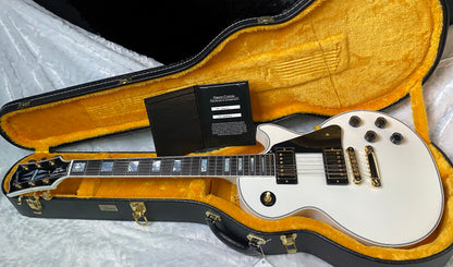 NEW! Gibson Les Paul Custom - Alpine White - Ebony Board - Authorized Dealer - 10.65lbs - G06422