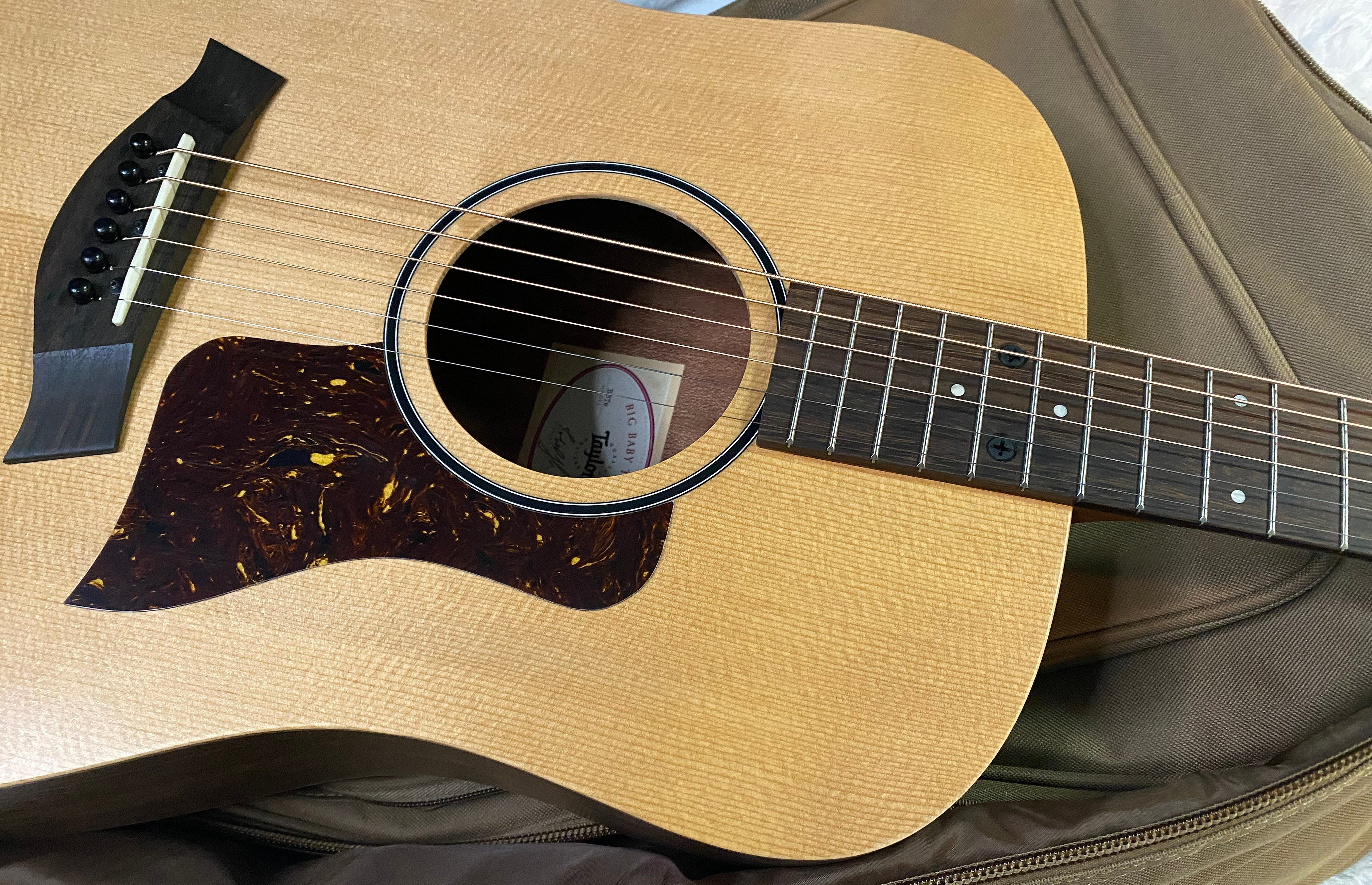 NEW! Taylor Big Baby Taylor BBTe Acoustic-electric Guitar - Natural Sitka Spruce - 4lbs - Authorized Dealer - G06258