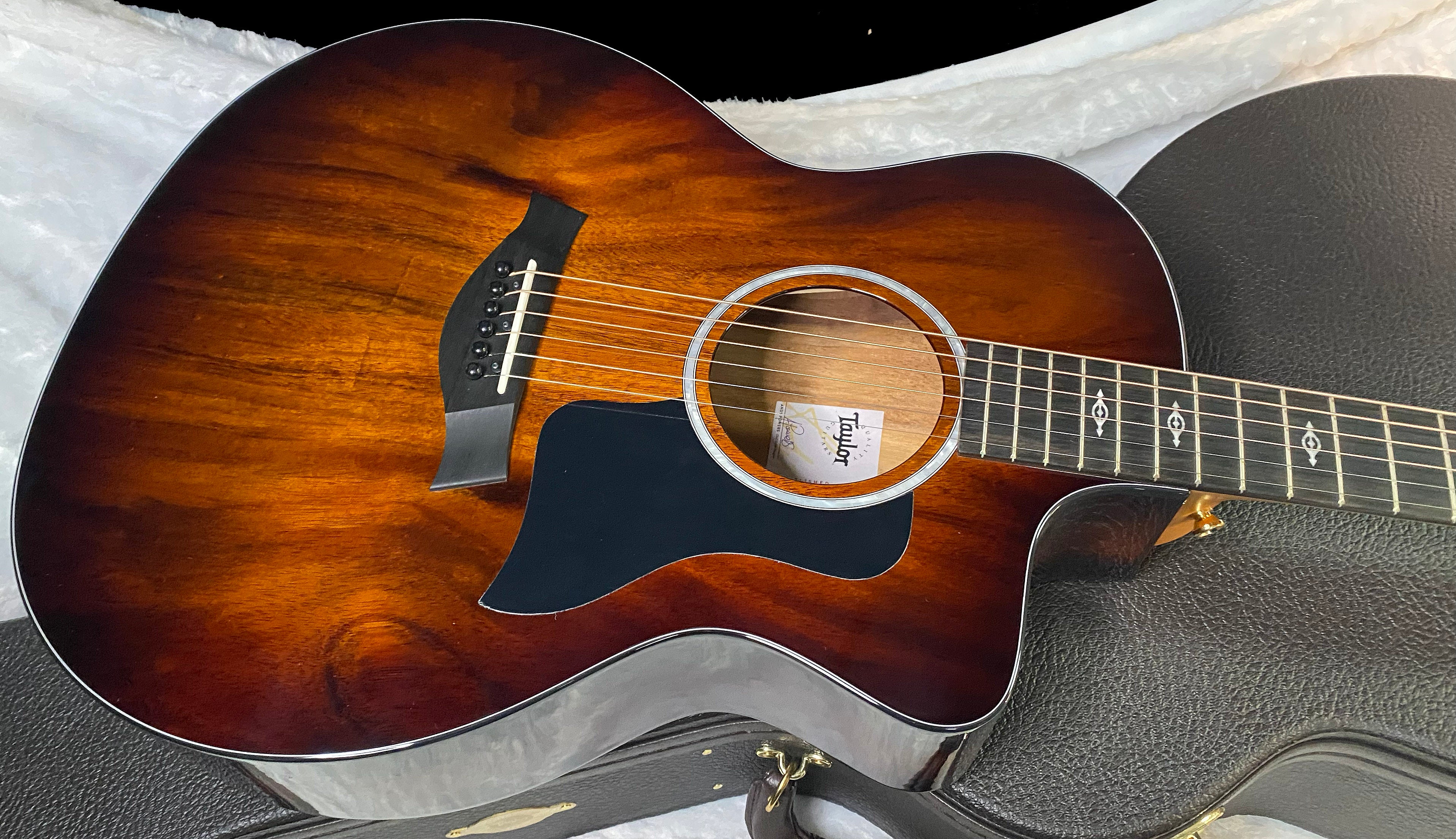 NEW! Taylor 224ce-K DLX Grand Auditorium Acoustic-Electric Guitar - Tobacco - 4.8lbs - Authorized Dealer - G06223
