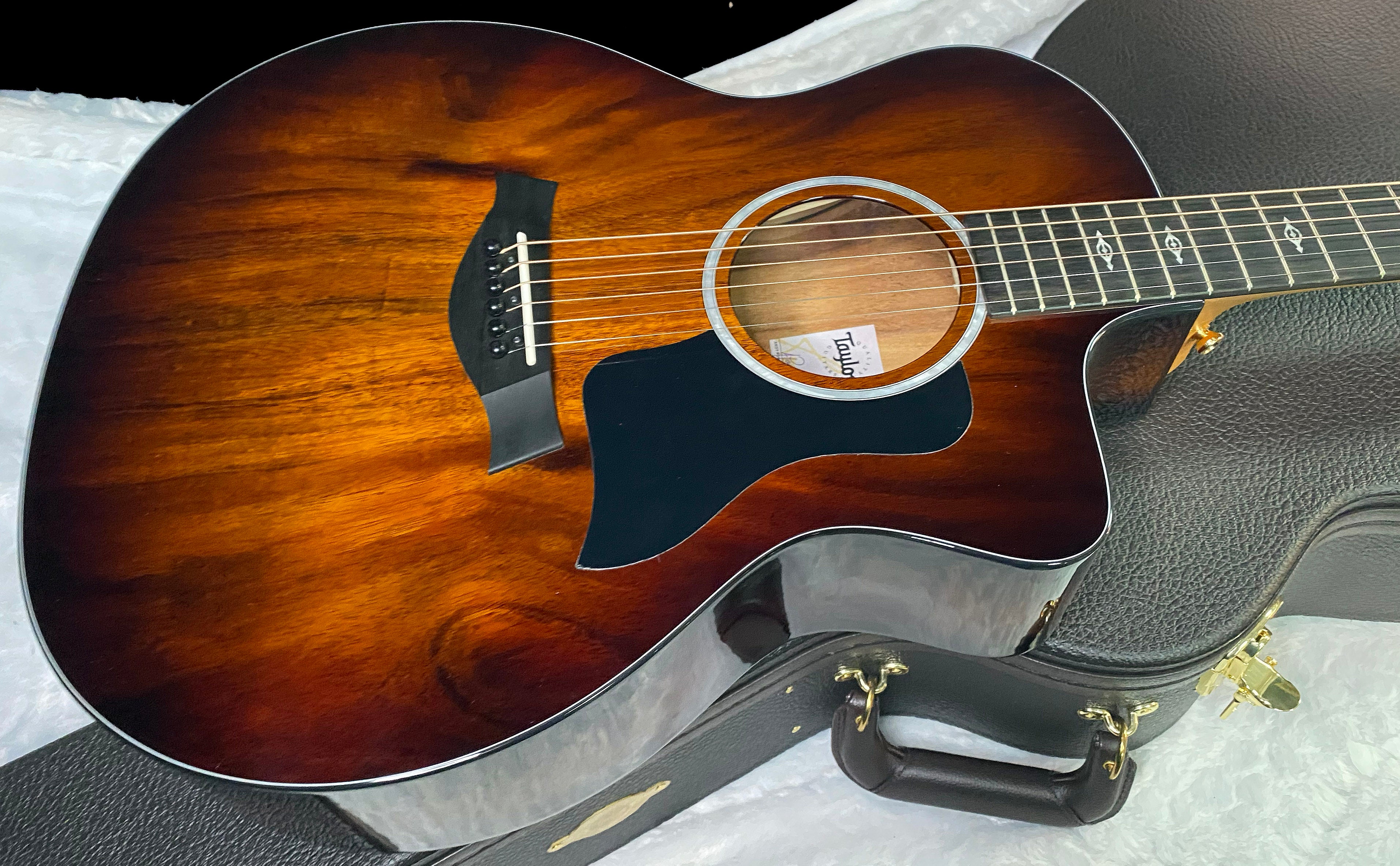 NEW! Taylor 224ce-K DLX Grand Auditorium Acoustic-Electric Guitar - Tobacco - 4.8lbs - Authorized Dealer - G06223