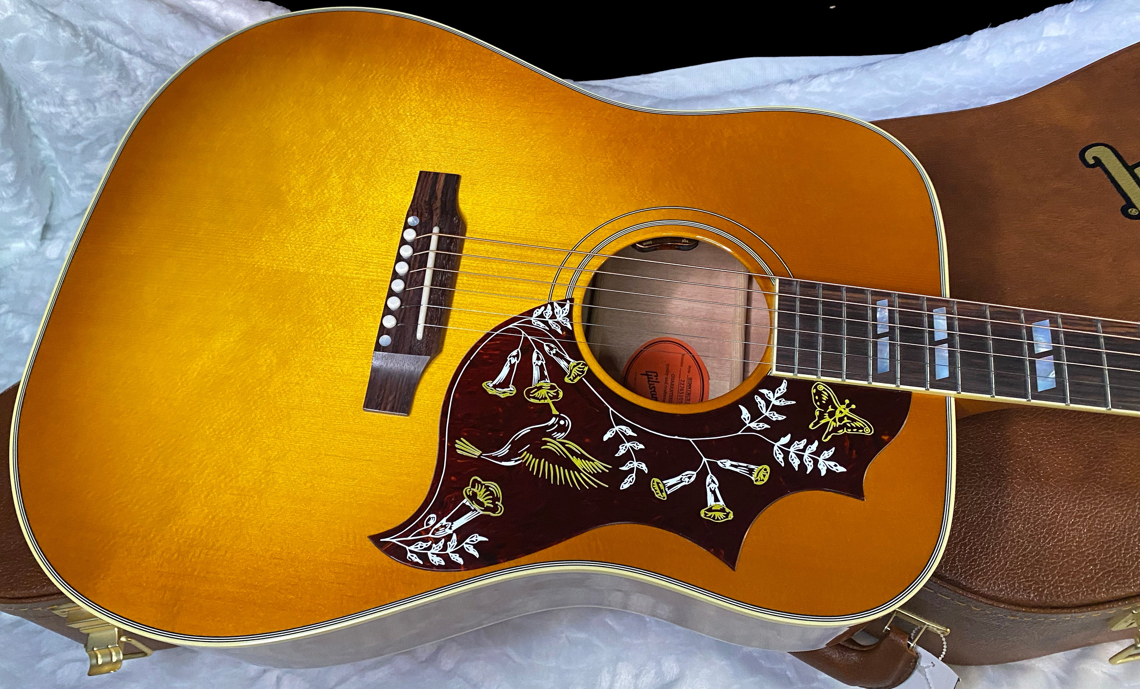 NEW! Gibson Hummingbird Original Heritage Cherry Sunburst 4.4 lbs - Authorized Dealer! G05941