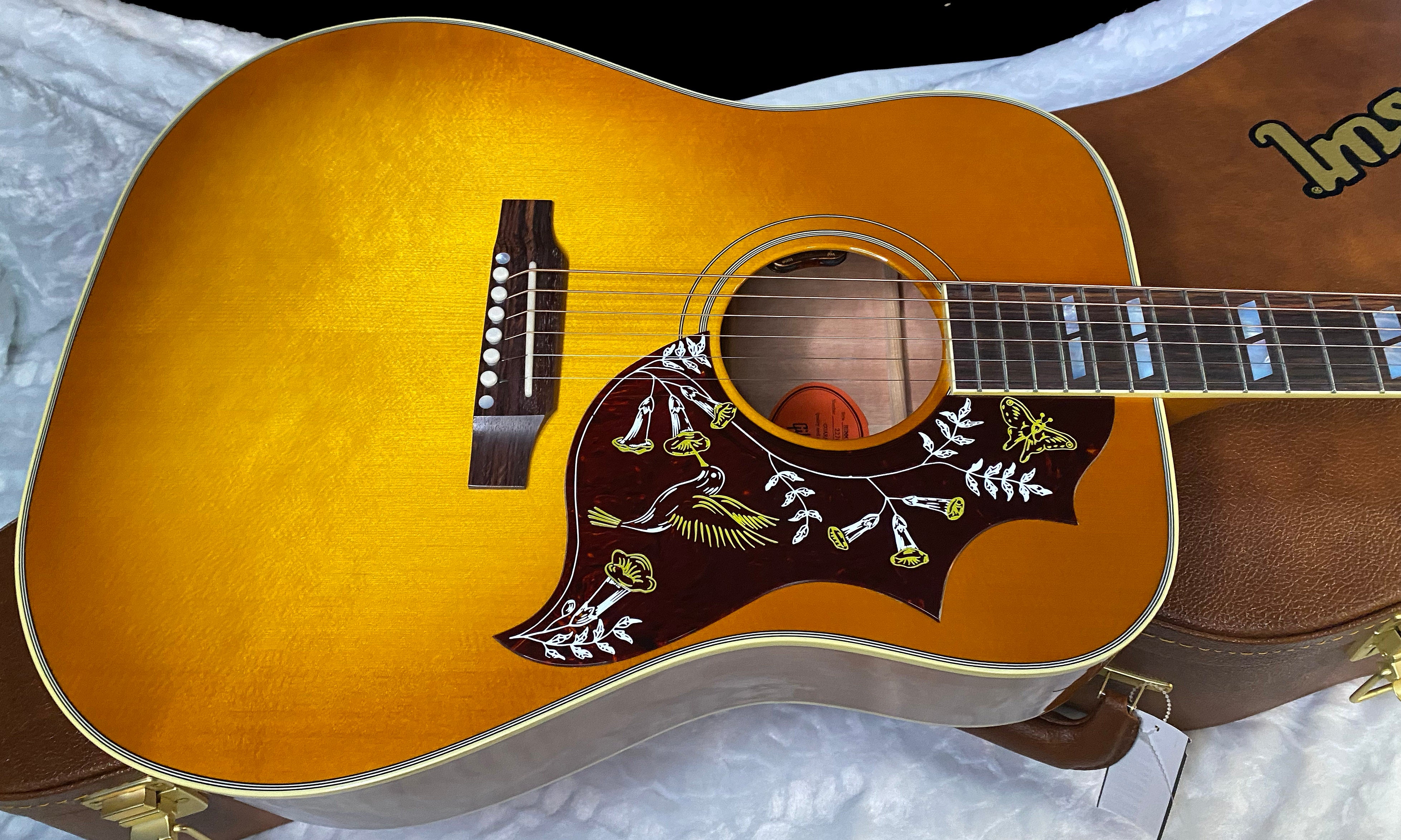 NEW! Gibson Hummingbird Original Heritage Cherry Sunburst 4.4 lbs - Authorized Dealer! G05941