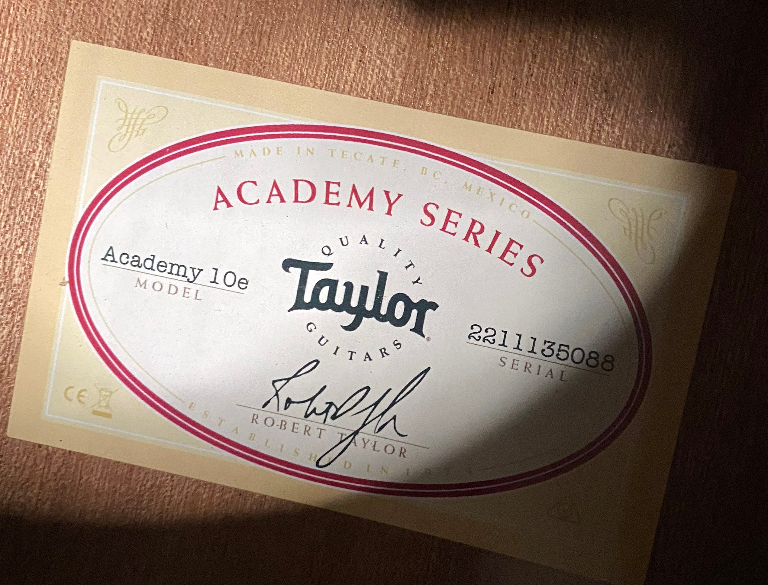 NEW! Taylor Academy 10e Acoustic-Electric Guitar - Natural - 4lbs - Authorized Dealer - G06199