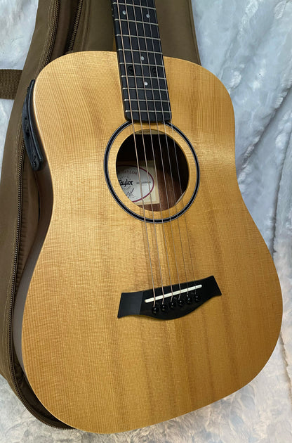 NEW! Taylor Baby Taylor BT1e Walnut Acoustic Guitar - Natural Sitka Spruce - 3lbs - Authorized Dealer - G06291