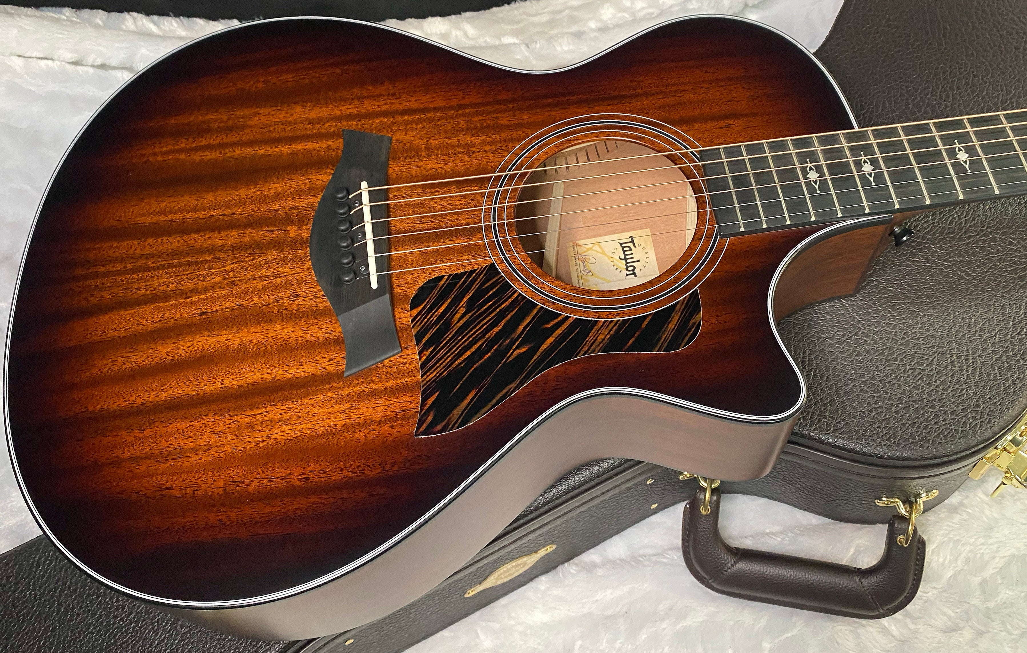 NEW! Taylor 322ce V-Class Grand Concert Acoustic-Electric Guitar - Tobacco - Authorized Dealer - 4.4lbs G06285