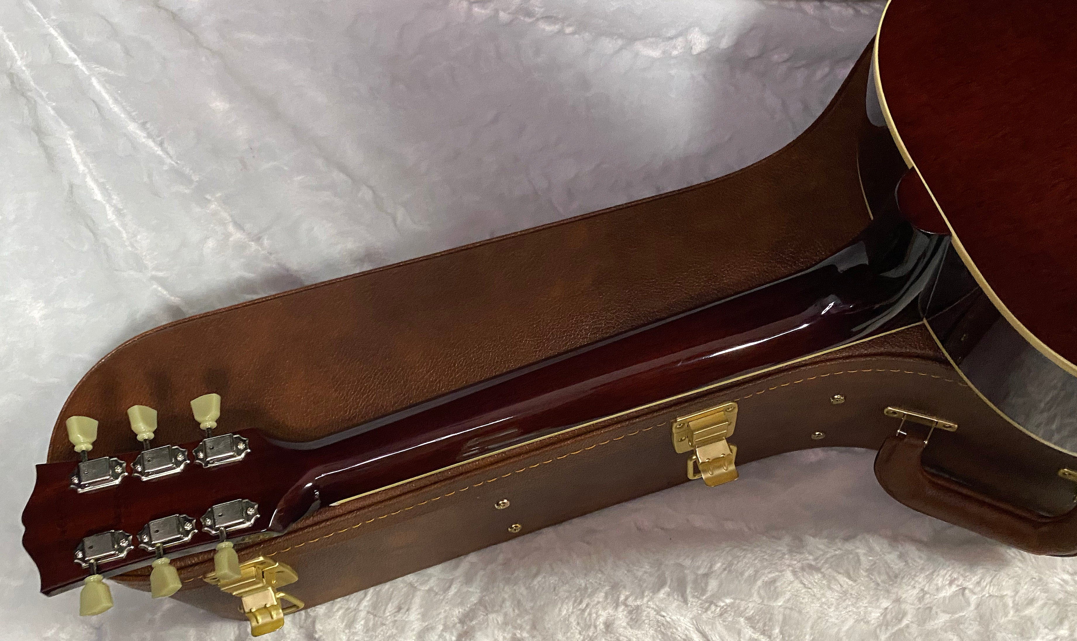 NEW ! Gibson J-160E Original - Vintage Sunburst - 4.7 lbs - Authorized Dealer - In Stock - G07419