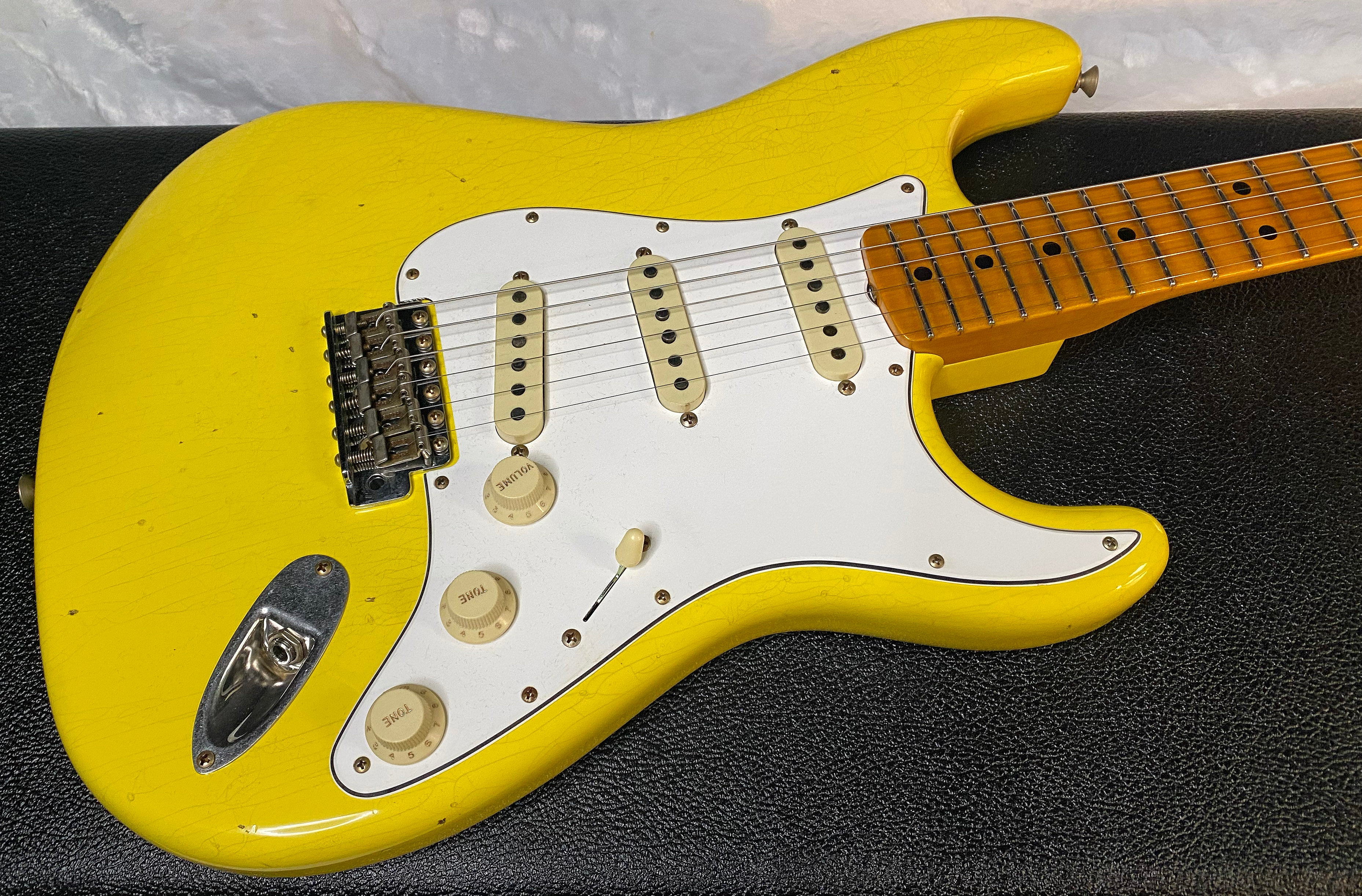 NEW! Fender Custom Shop Special Run '69 Stratocaster Journeyman Relic - Handwound P/U's - Aged Graffiti Yellow - Reverse Headstock - 7.7lbs - Authorized Dealer - One OFF! SUPRE RARE! G06783