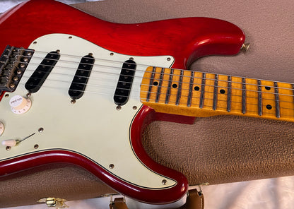 NEW Fender Custom Shop ' 62 Stratocaster Bizarre Guitar Exclusive Flamethrower - Journeyman Relic - Super Limited Edition - Transparent Red Burst - AAAA Flamed Maple Neck - 7.9 lbs - Authorized Dealer - G05945