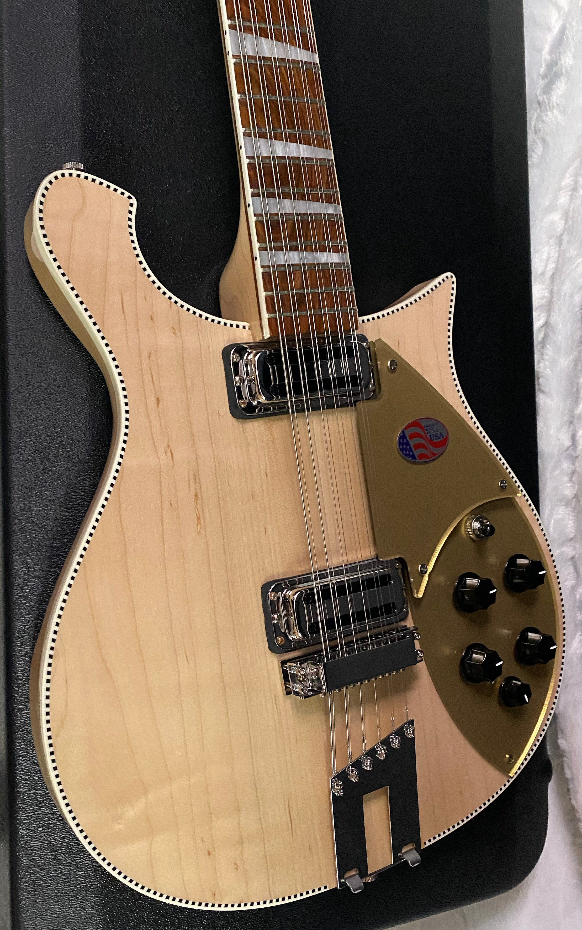NEW! Rickenbacker 660/12 Maple Glo MG - Only 7.3 lbs - Authorized Dealer - G07429