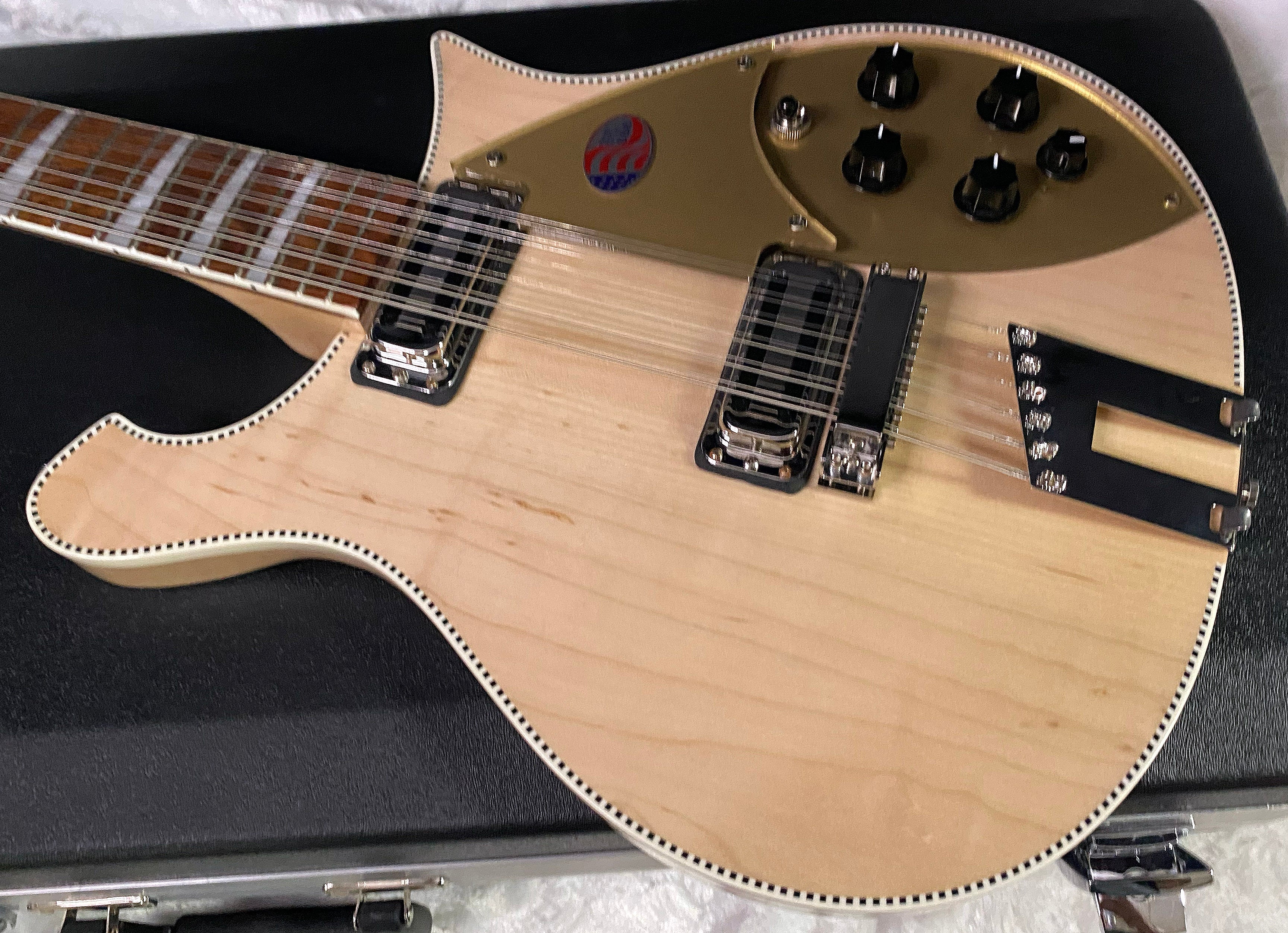 NEW! Rickenbacker 660/12 Maple Glo MG - Only 7.3 lbs - Authorized Dealer - G07429