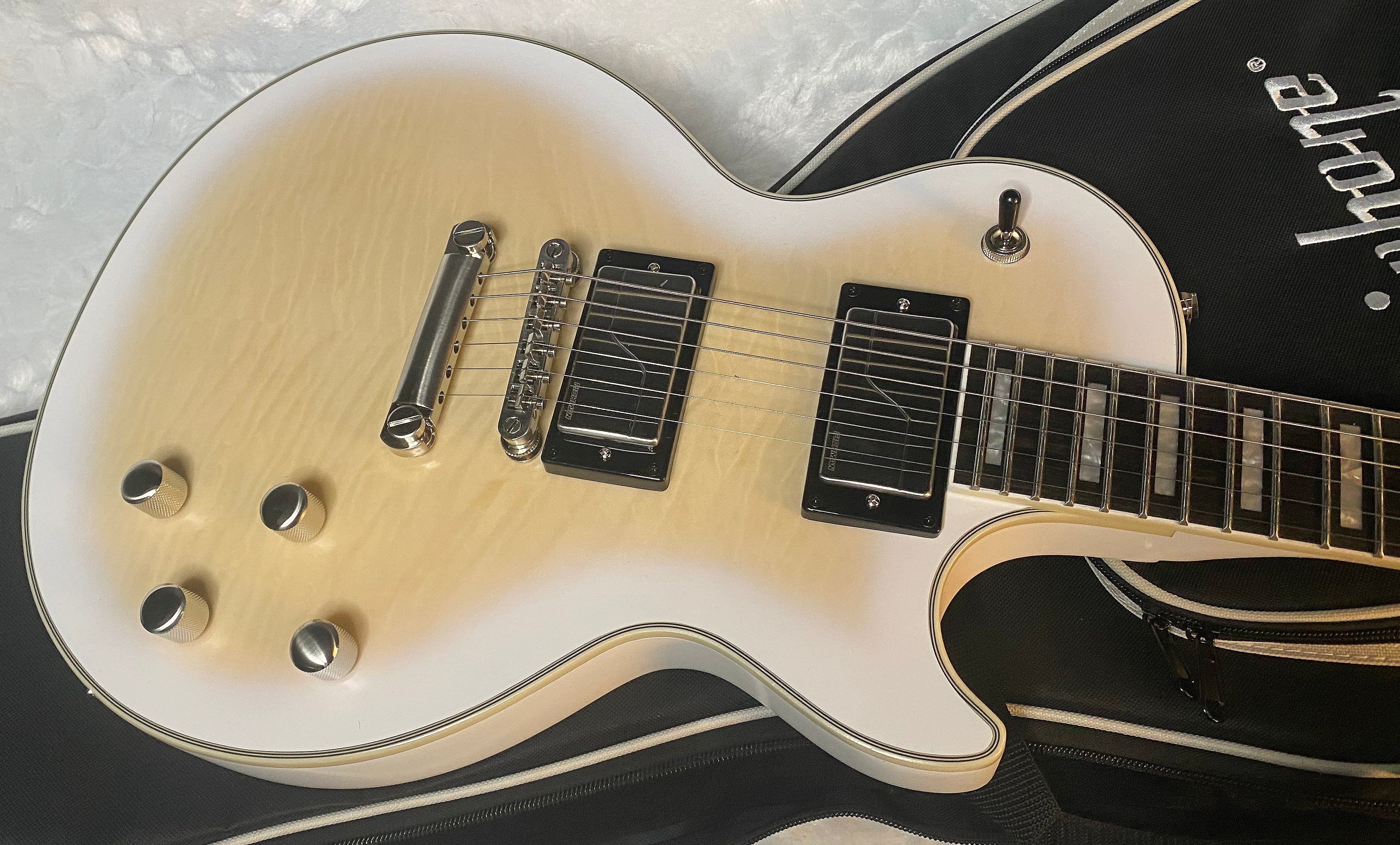 NEW ! Epiphone Les Paul Prophecy Electric Guitar - Aged White Tiger Burst - Authorized Dealer - 8.3lbs - G05320