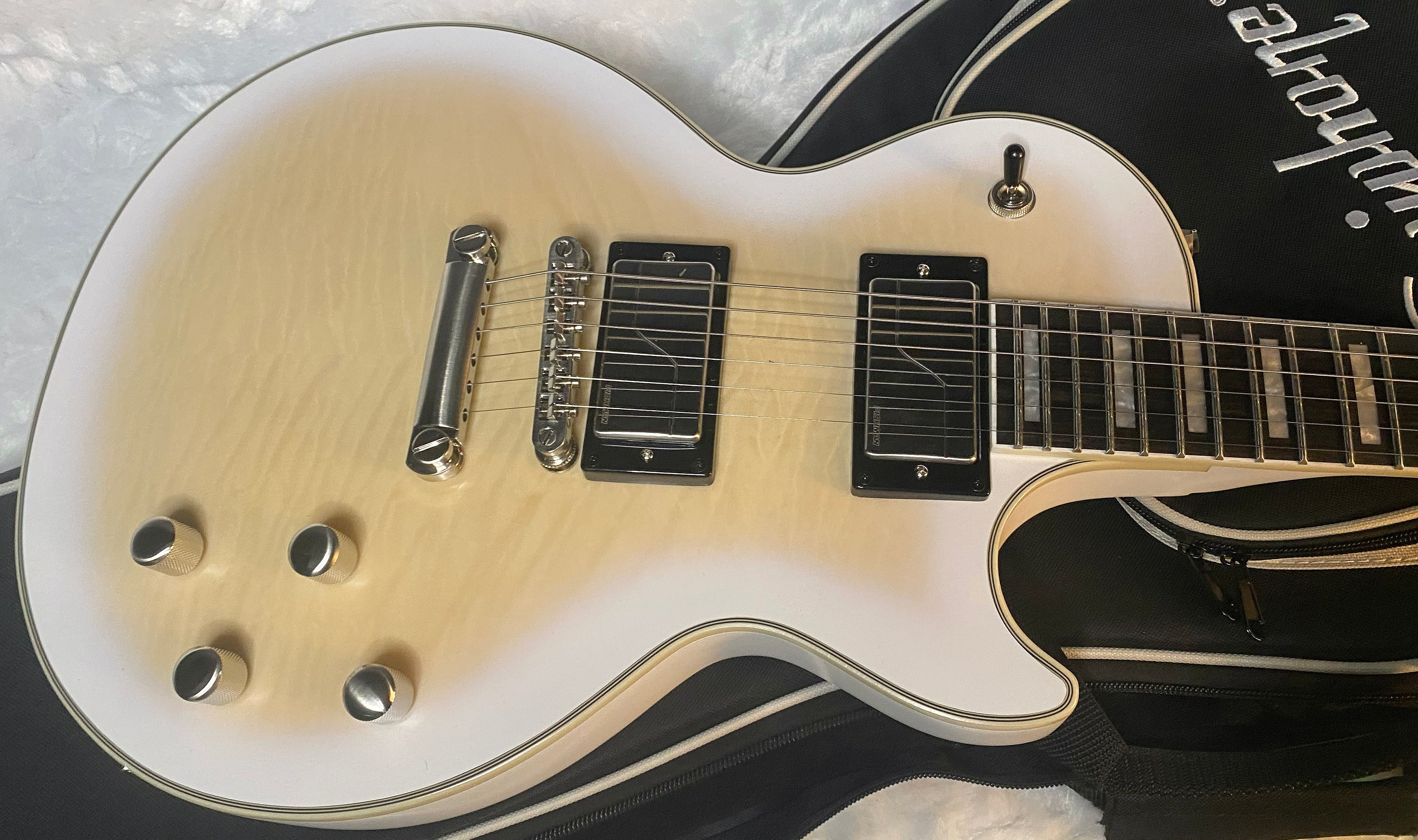 NEW ! Epiphone Les Paul Prophecy Electric Guitar - Aged White Tiger Burst - Authorized Dealer - 8.3lbs - G05320