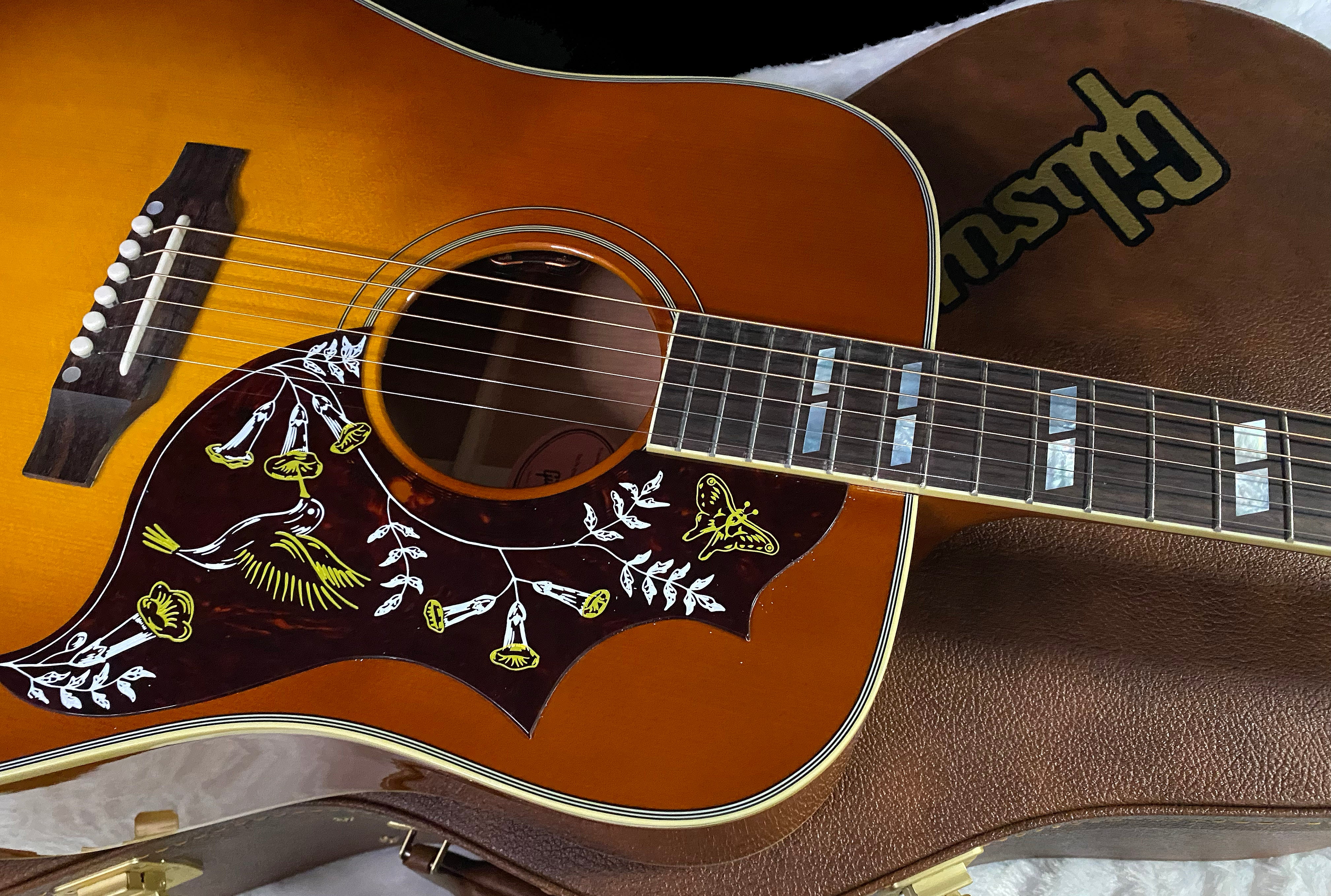 NEW! Gibson Hummingbird Original Heritage Cherry Sunburst 4.45 lbs - Authorized Dealer! G07413