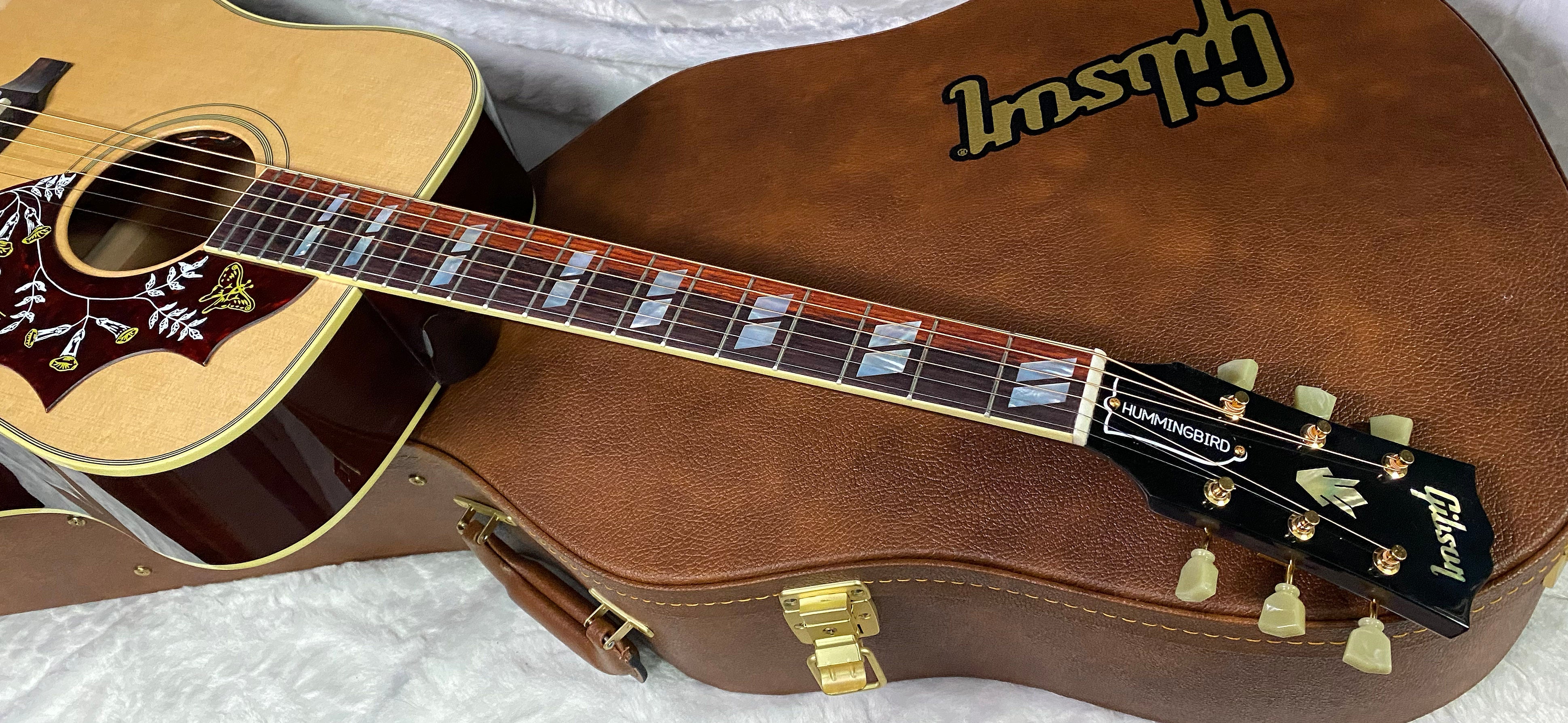 NEW ! Gibson Hummingbird Original - Antique Natural - Stunning Figured Spruce Top - WOW - 4.3 lbs - Acoustic Electric - Authorized Dealer - G07425