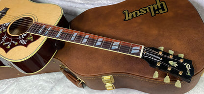 NEW ! Gibson Hummingbird Original - Antique Natural - Stunning Figured Spruce Top - WOW - 4.3 lbs - Acoustic Electric - Authorized Dealer - G07425