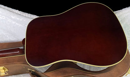 NEW ! Gibson Hummingbird Original - Antique Natural - Stunning Figured Spruce Top - WOW - 4.3 lbs - Acoustic Electric - Authorized Dealer - G07425