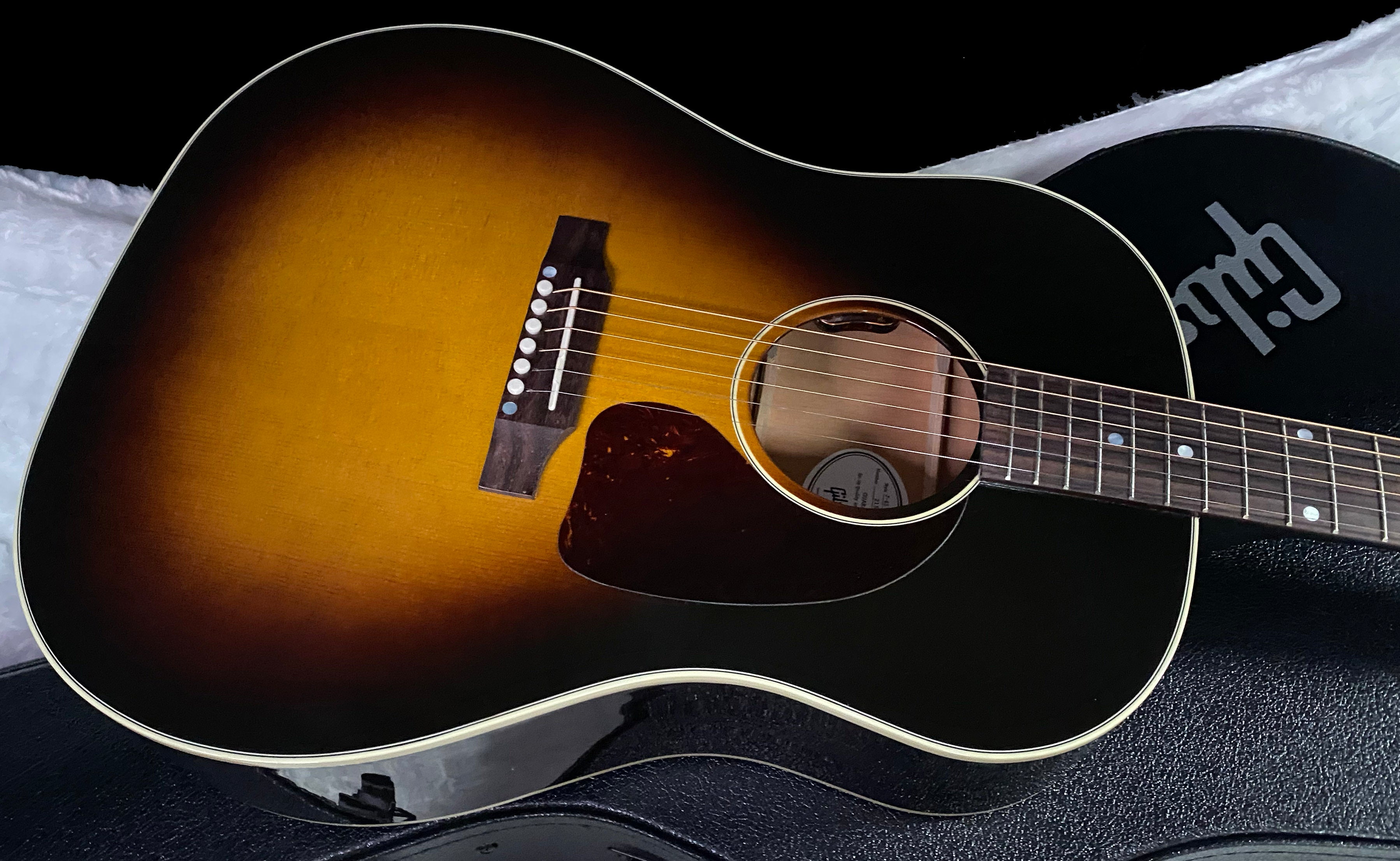 NEW! Gibson J-45 Standard Acoustic Electric Guitar - Vintage Sunburst - Authorized Dealer - 4.6lbs - G07414
