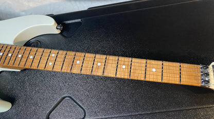 NEW ! Jackson Custom Shop Dinky HSH - Roasted Maple Neck & Fretboard - DK - Olympic White - Authorized Dealer - 8.1 lbs - G06789