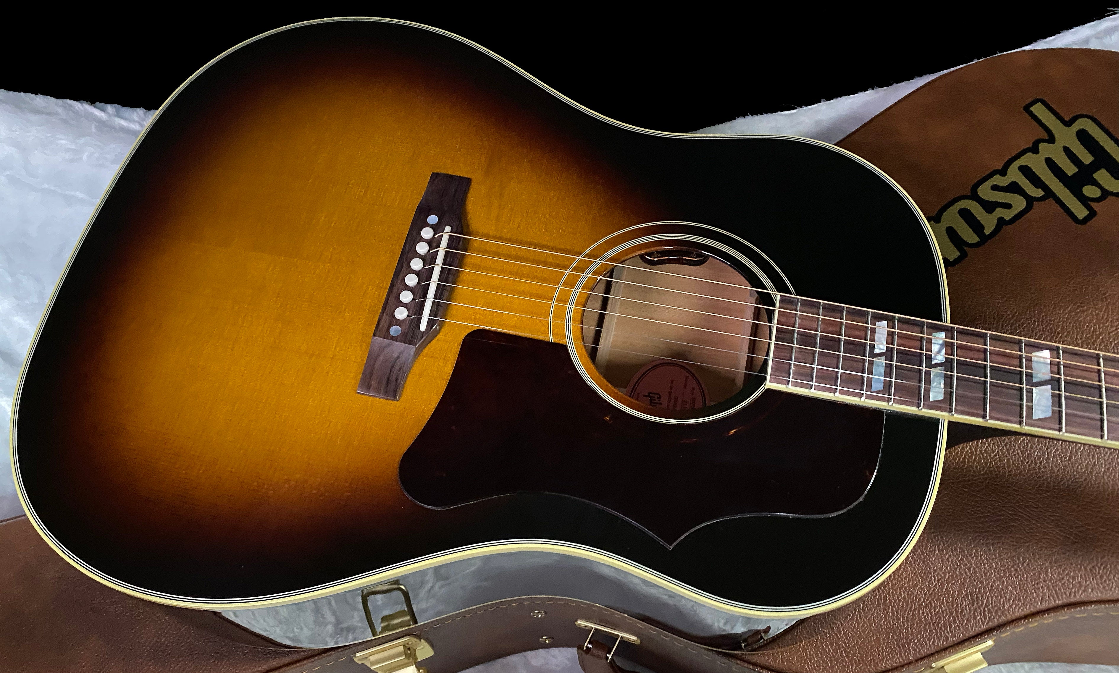 NEW ! Gibson Southern Jumbo Original Vintage Sunburst - 4.2 lbs - Authorized Dealer - G07427