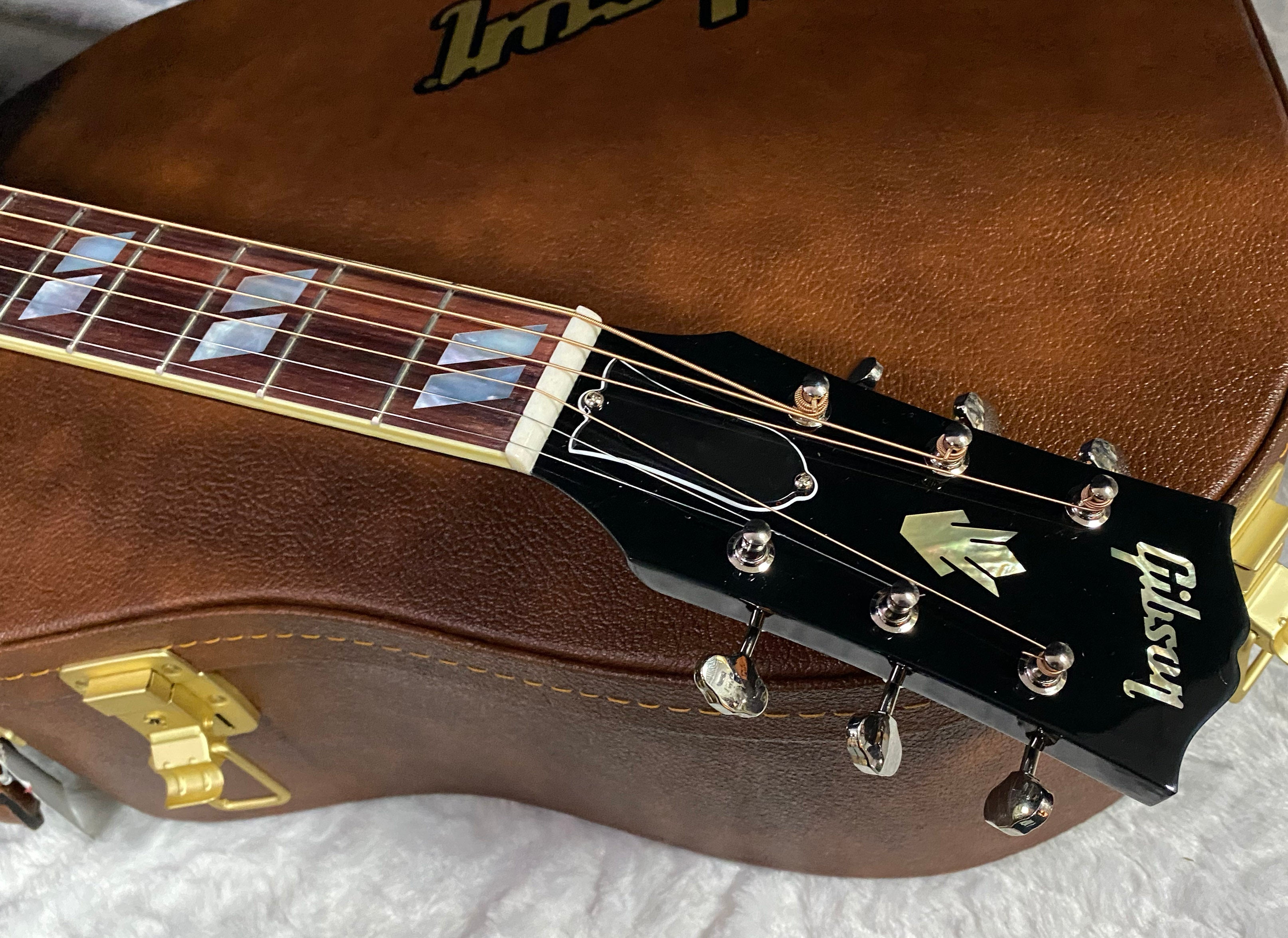 NEW ! Gibson Southern Jumbo Original Vintage Sunburst - 4.2 lbs - Authorized Dealer - G07427