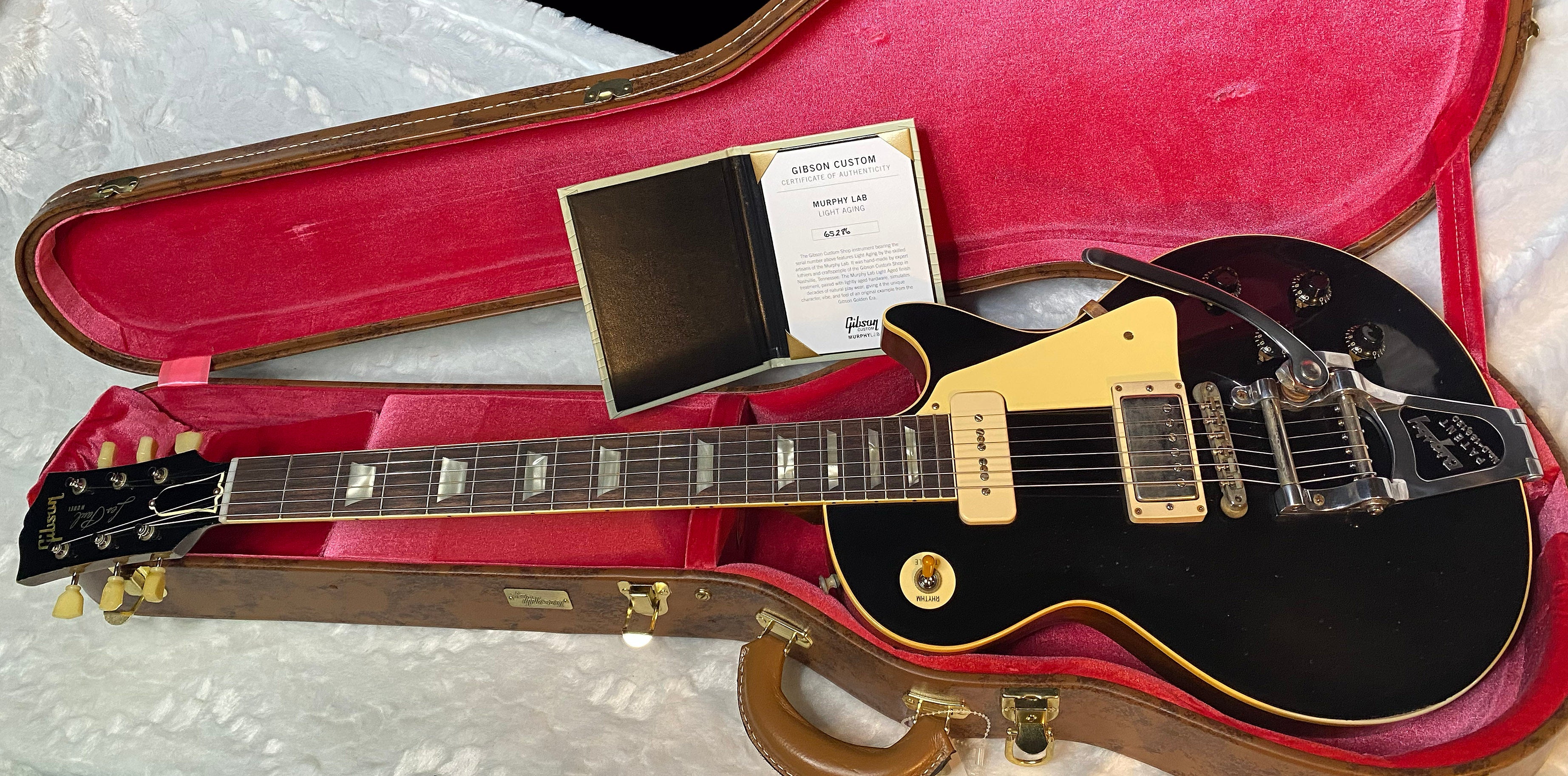 NEW ! Gibson Custom Dealer Select 1956 Les Paul Standard - Ebony, Murphy Lab Light Aged - Authorized Dealer - G05325