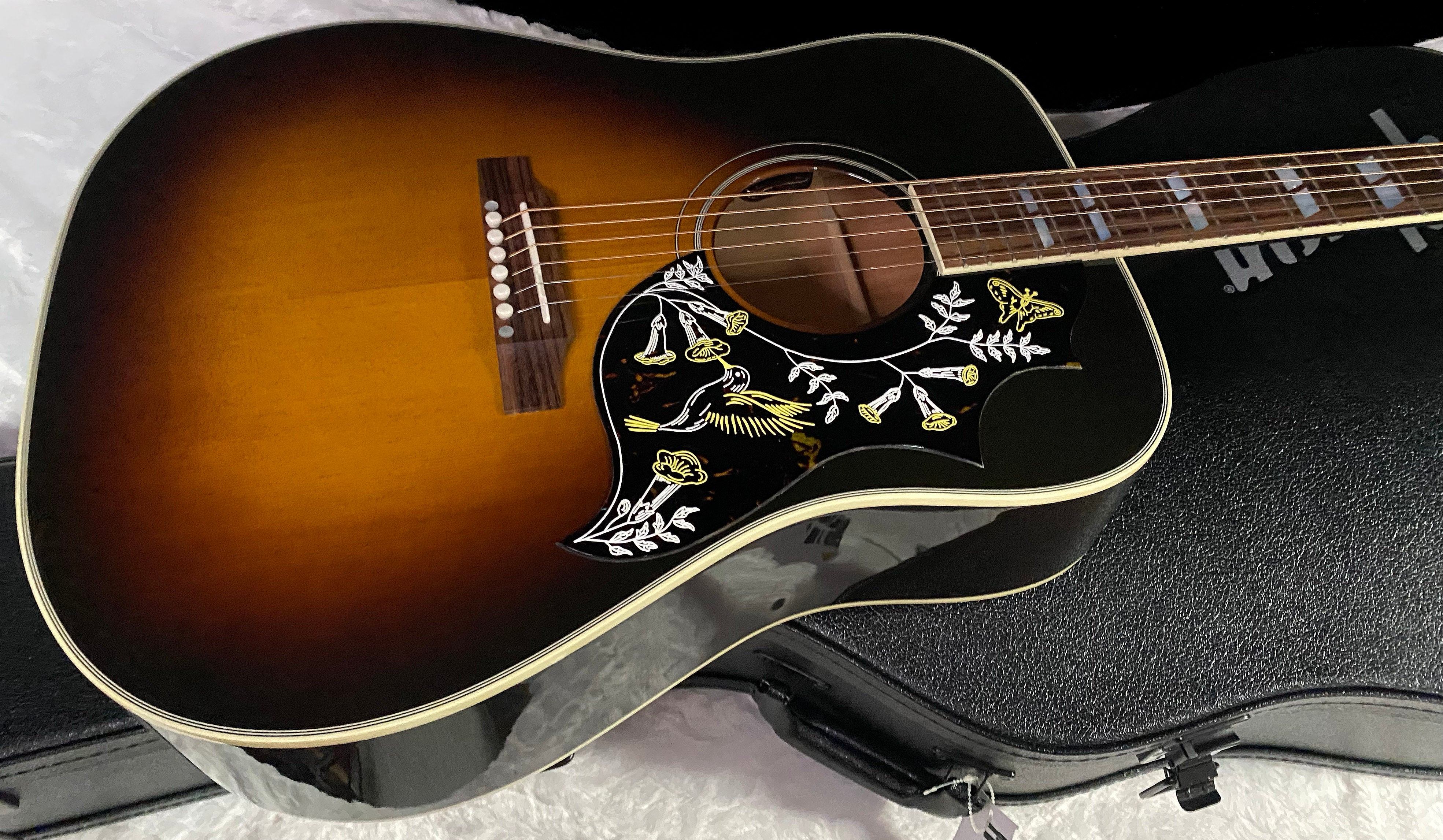 NEW ! Gibson Hummingbird Standard - Vintage Sunburst - Acoustic Electric - Authorized Dealer - 4.75lbs - G07416