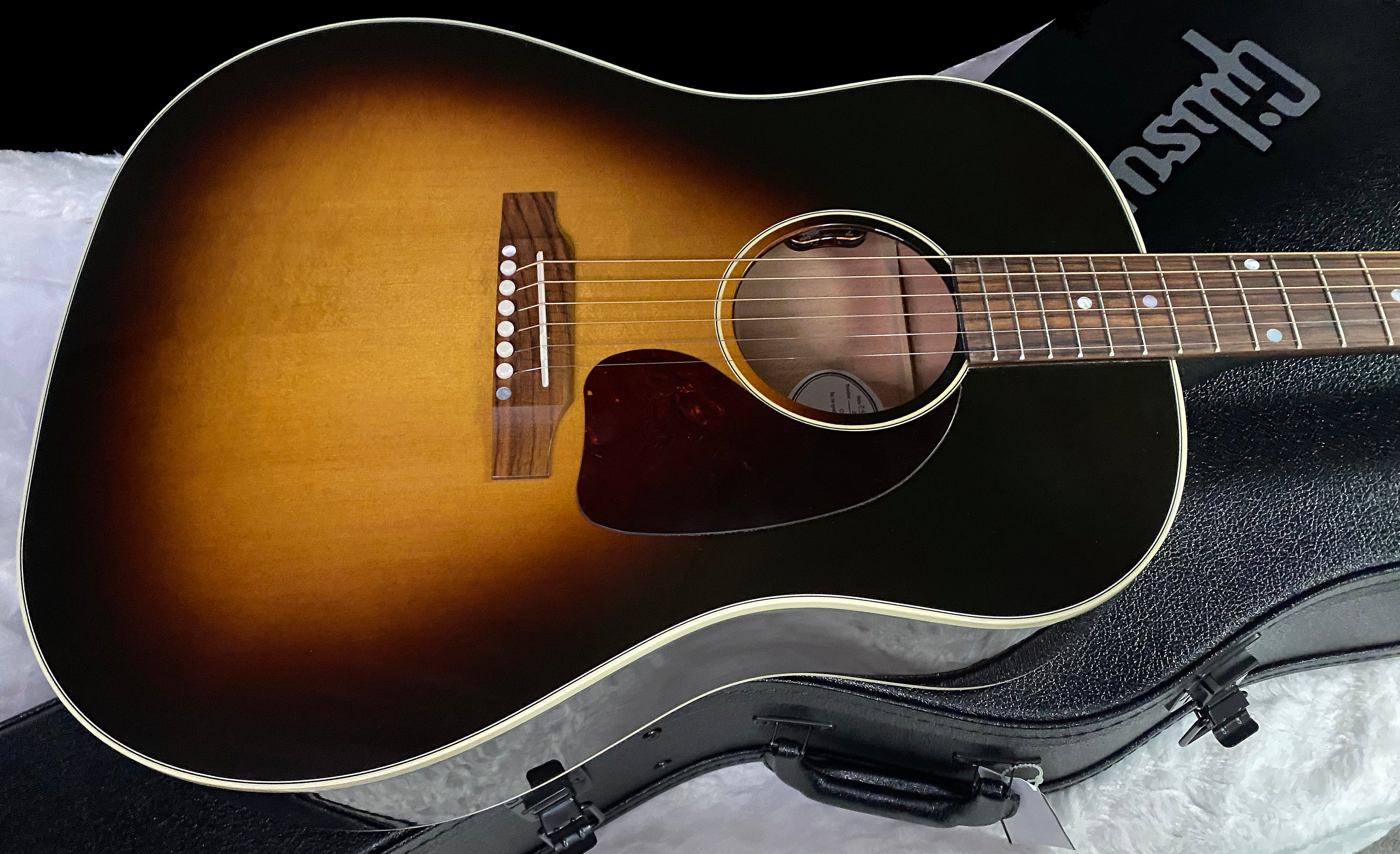 NEW! Gibson J-45 Standard Acoustic Electric Guitar - Vintage Sunburst - Authorized Dealer - 4.65lbs - G07417