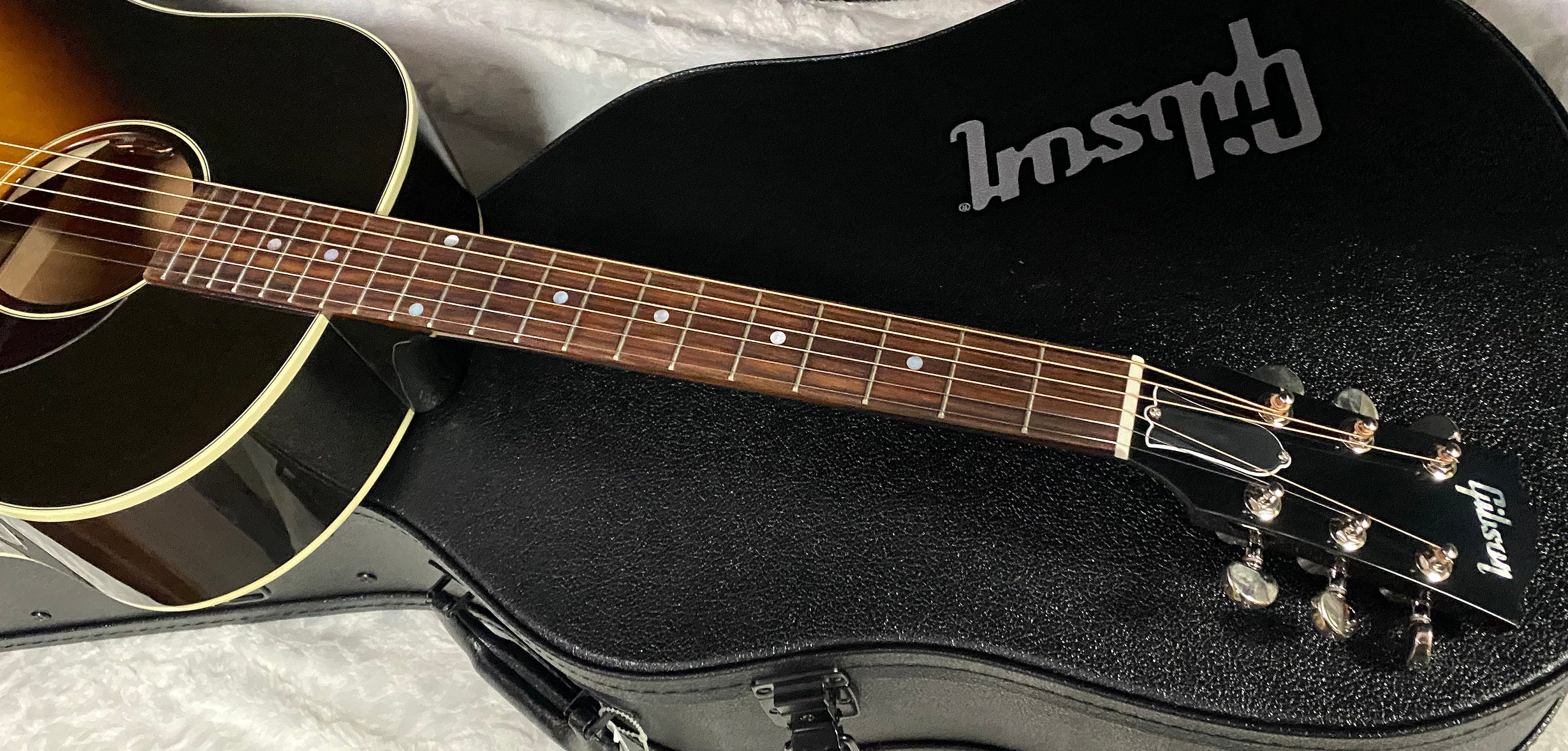 NEW! Gibson J-45 Standard Acoustic Electric Guitar - Vintage Sunburst - Authorized Dealer - 4.65lbs - G07417