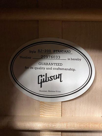 NEW Gibson SJ-200 Standard - Classic White - Authorized Dealer - 5.4 lbs - G07421