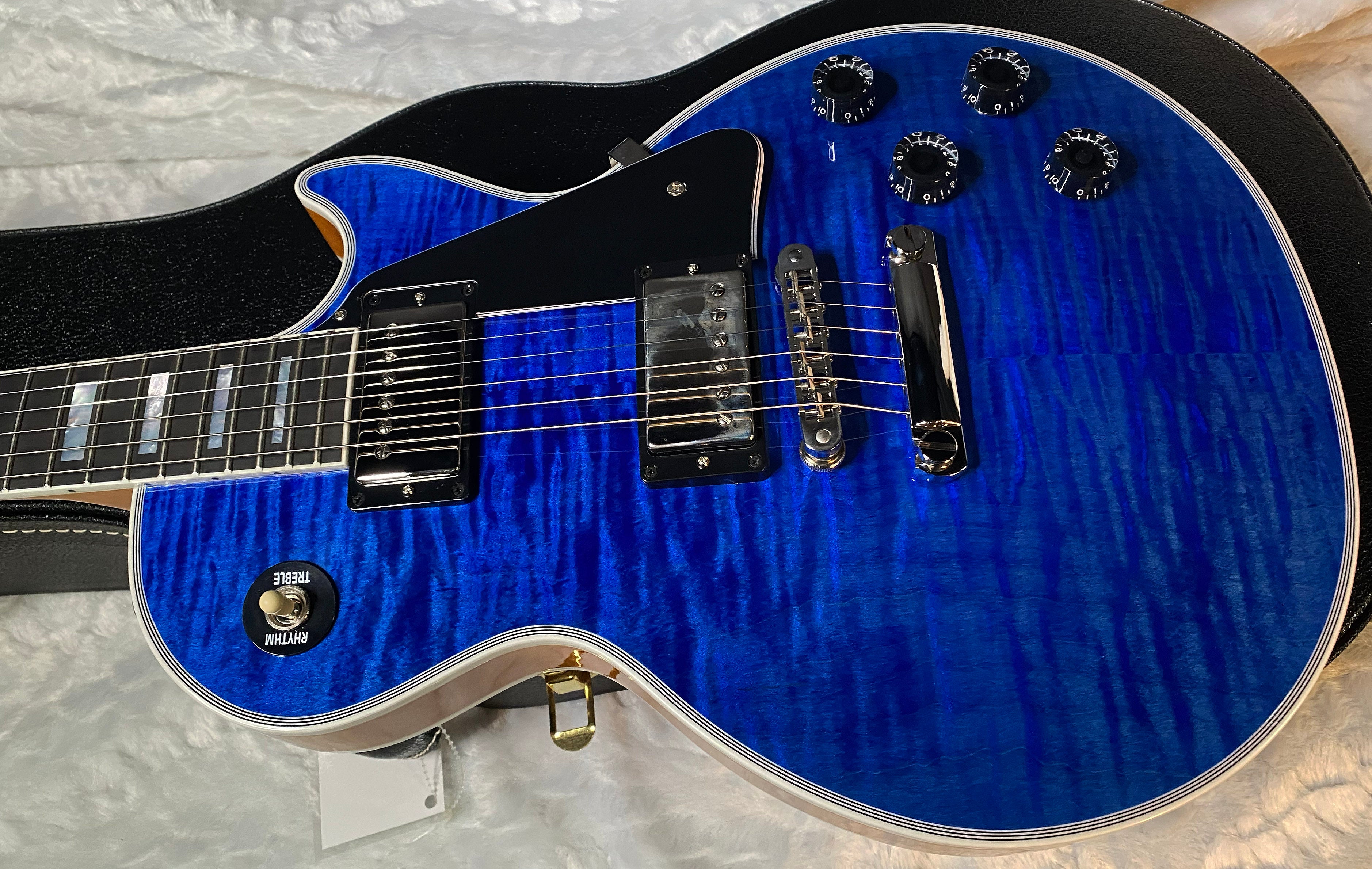 NEW! Gibson Dealer Select Custom Shop Les Paul Custom AAA Figured Flame Top - Transparent Blue / Natural Back - Authorized Dealer - WOW! 8.3 lbs - G05971