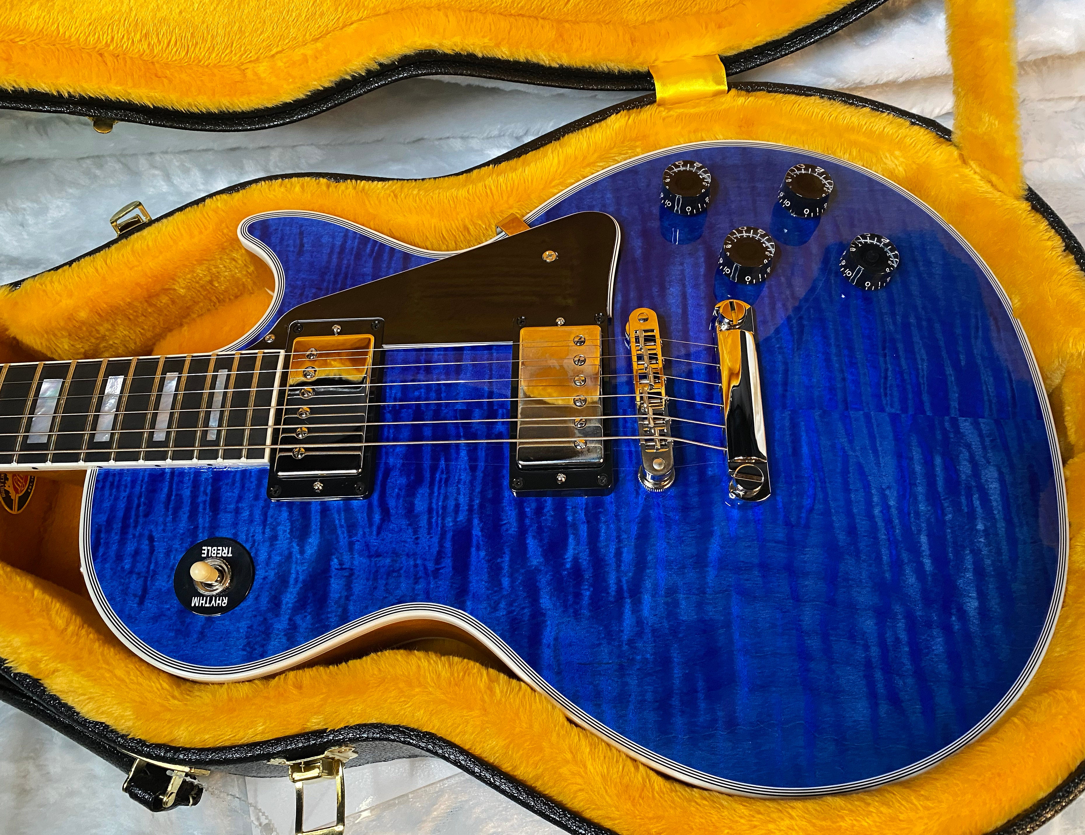 NEW! Gibson Dealer Select Custom Shop Les Paul Custom AAA Figured Flame Top - Transparent Blue / Natural Back - Authorized Dealer - WOW! 8.3 lbs - G05971