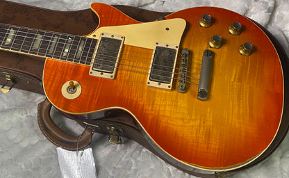 NEW! Gibson Custom 1960 Les Paul Standard Reissue - Tangerine Burst, Murphy Lab Heavy Aged - Only 8.1 lbs - Beautiful Curly Wild Flame Top - Authorized Dealer - G07434