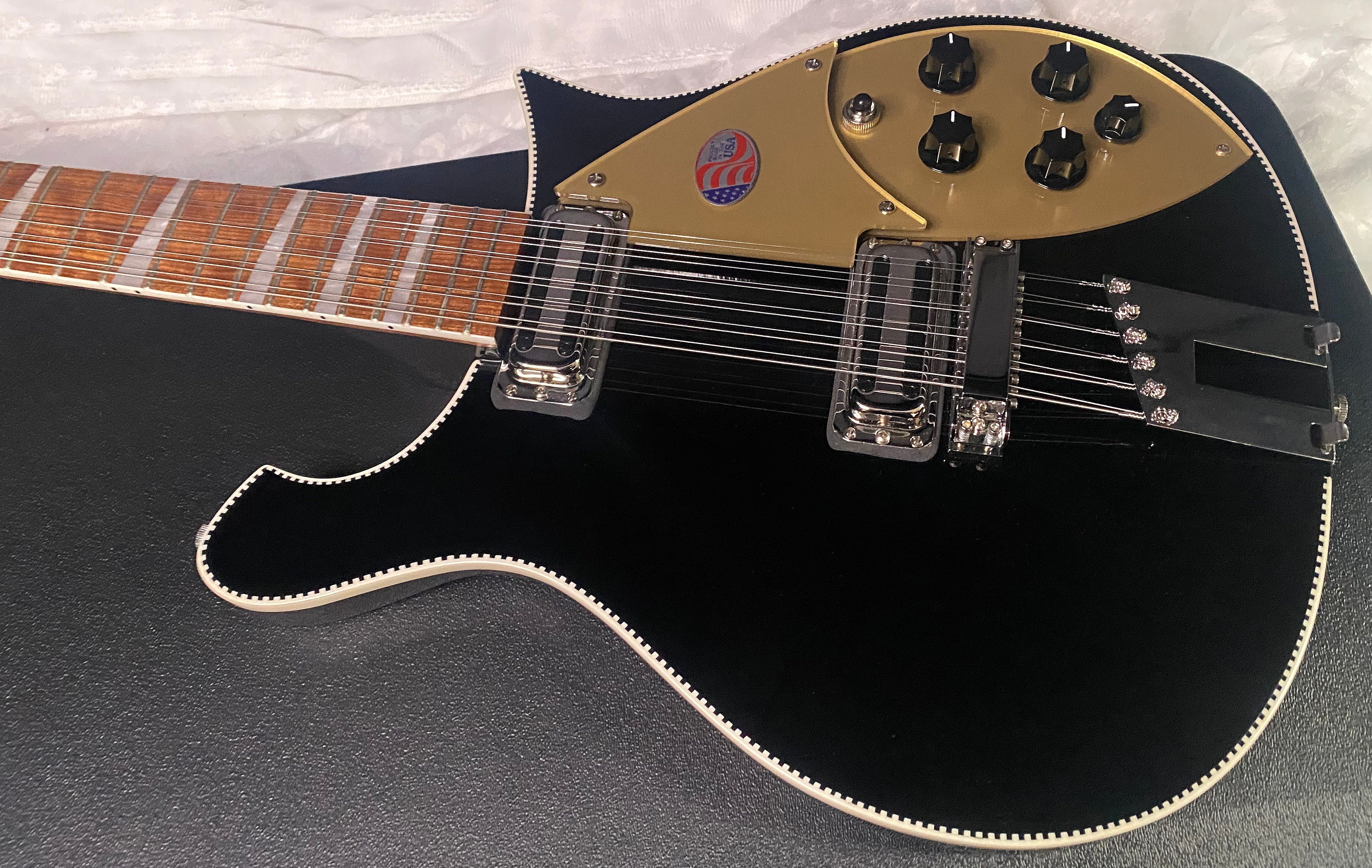 NEW! Rickenbacker 660/12 Jet Glo JG - 7.95lbs - 12-String - Authorized Dealer - G07442