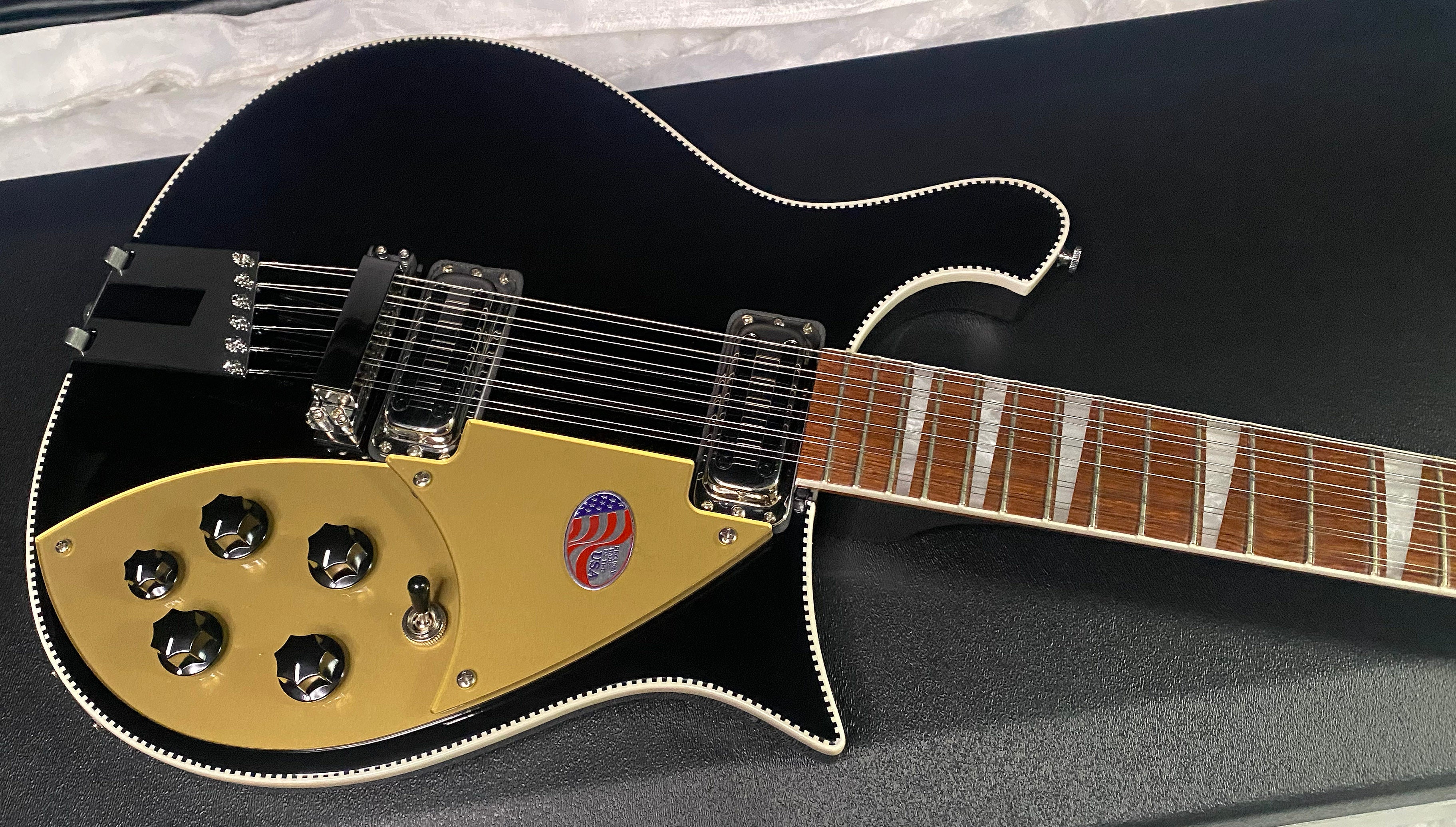 NEW! Rickenbacker 660/12 Jet Glo JG - 7.4lbs - 12-String - Authorized Dealer - G07441