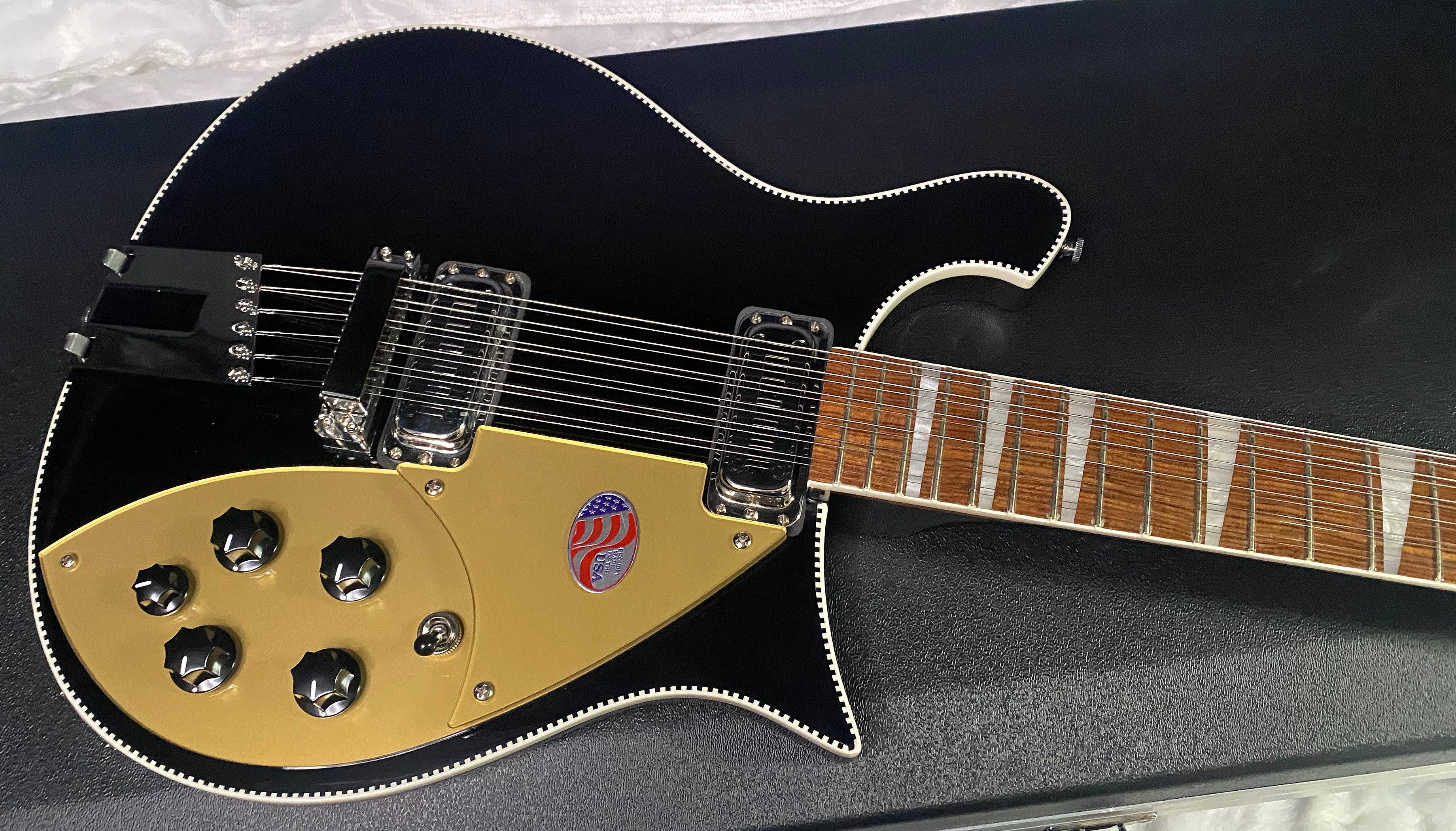 NEW! Rickenbacker 660/12 Jet Glo JG - 7.55lbs - 12-String - Authorized Dealer - G07440