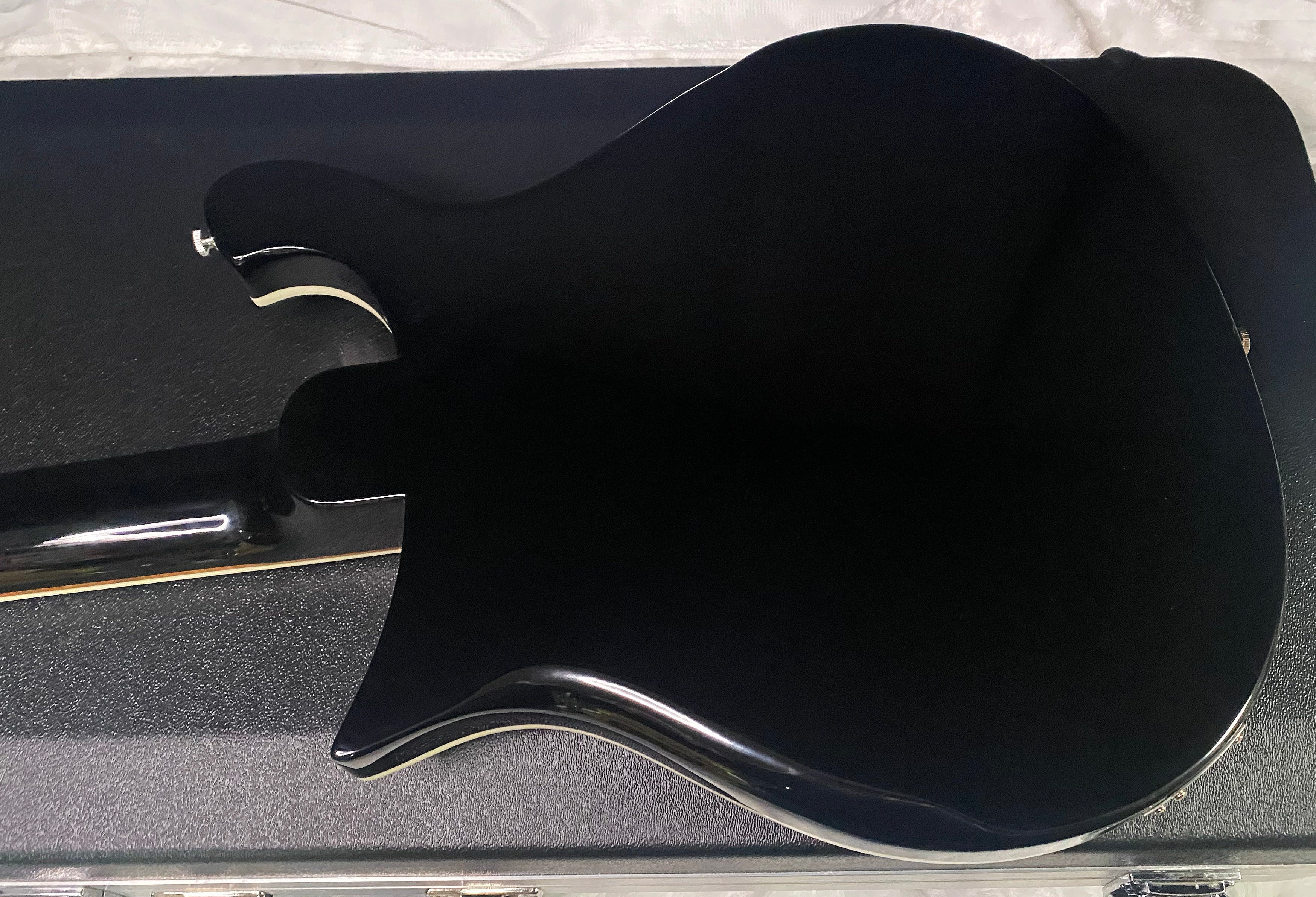 NEW! Rickenbacker 660/12 Jet Glo JG - 7.55lbs - 12-String - Authorized Dealer - G07440