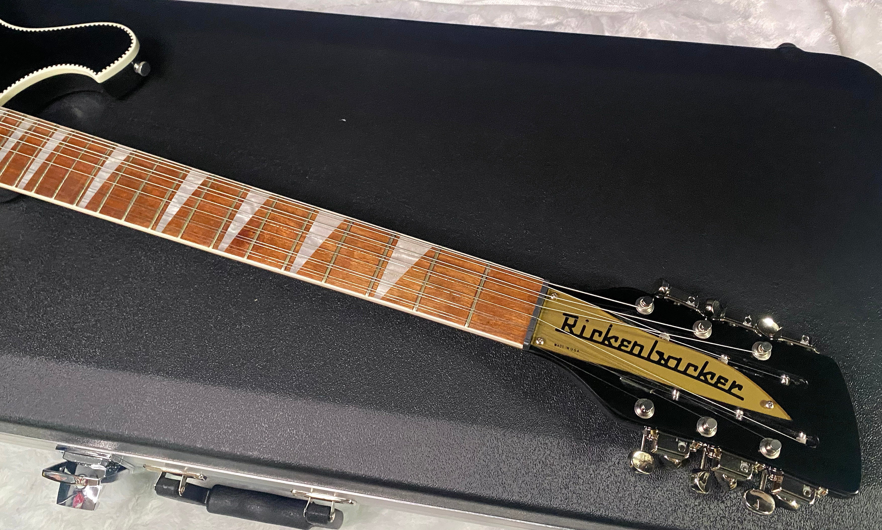 NEW! Rickenbacker 660/12 Jet Glo JG - 7.4lbs - 12-String - Authorized Dealer - G07445