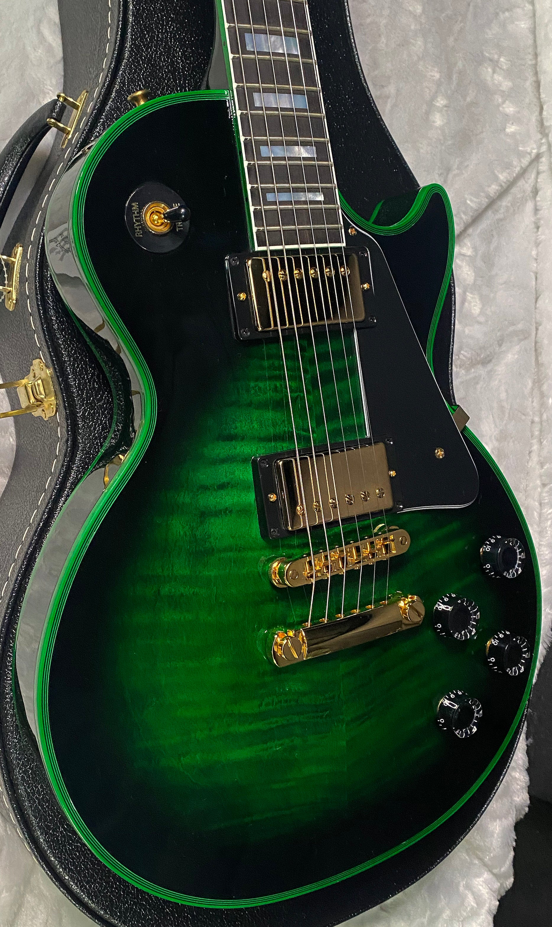 NEW! Gibson Dealer Select Custom Shop Les Paul Custom Green Widow AAA Figured Flame Top - Authorized Dealer - 9.7 lbs - G07456
