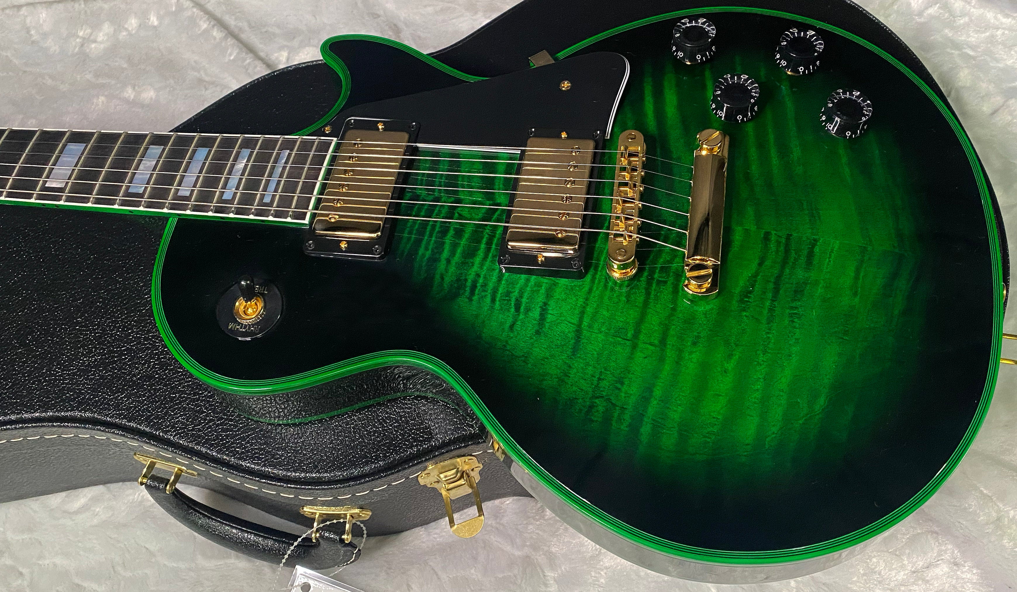 NEW! Gibson Dealer Select Custom Shop Les Paul Custom Green Widow AAA Figured Flame Top - Authorized Dealer - 9.7 lbs - G07456
