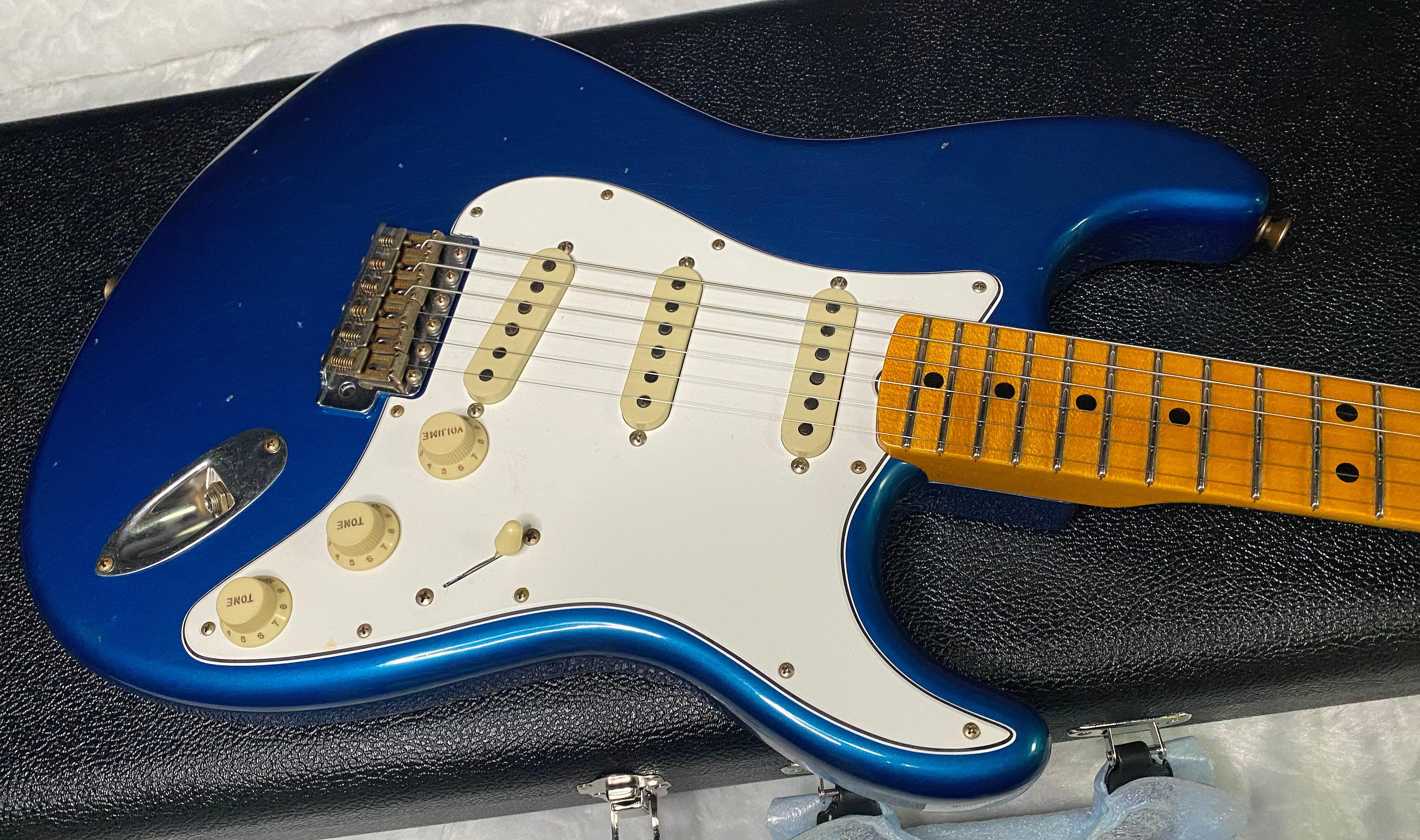 NEW! Fender Custom Shop Special Run '69 Stratocaster Journeyman Relic - Handwound P/U's - Aged Aquamarine Metallic - Reverse Headstock - 7.8lbs - Authorized Dealer - One OFF! SUPER RARE! G07462