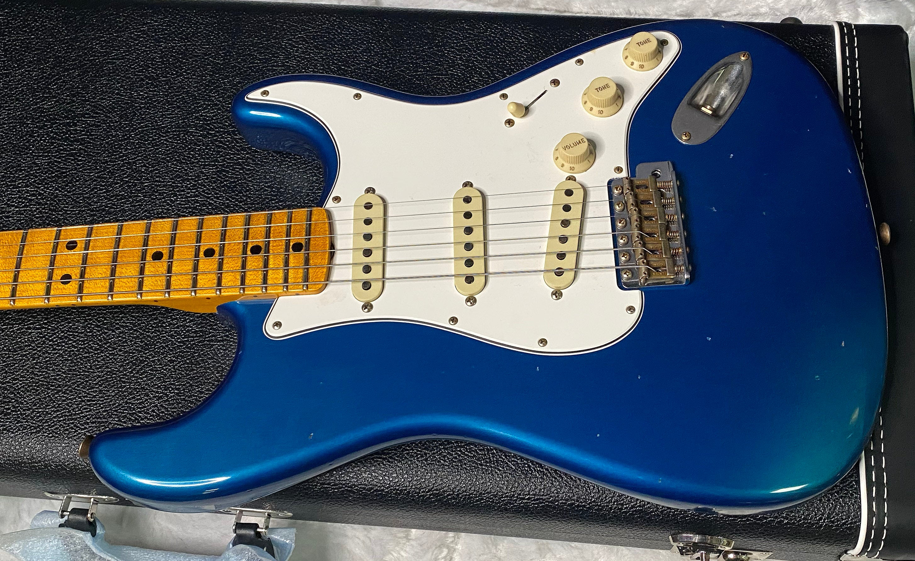 NEW! Fender Custom Shop Special Run '69 Stratocaster Journeyman Relic - Handwound P/U's - Aged Aquamarine Metallic - Reverse Headstock - 7.8lbs - Authorized Dealer - One OFF! SUPER RARE! G07462