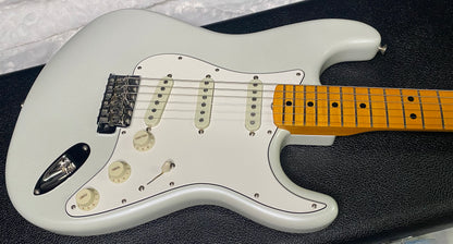 NEW! Fender Custom Shop Special Run '69 Stratocaster NOS Gloss Finish - Handwound P/U's - Frost White - Reverse Matching Headstock - 8.1 lbs - Authorized Dealer - RARE! G07463