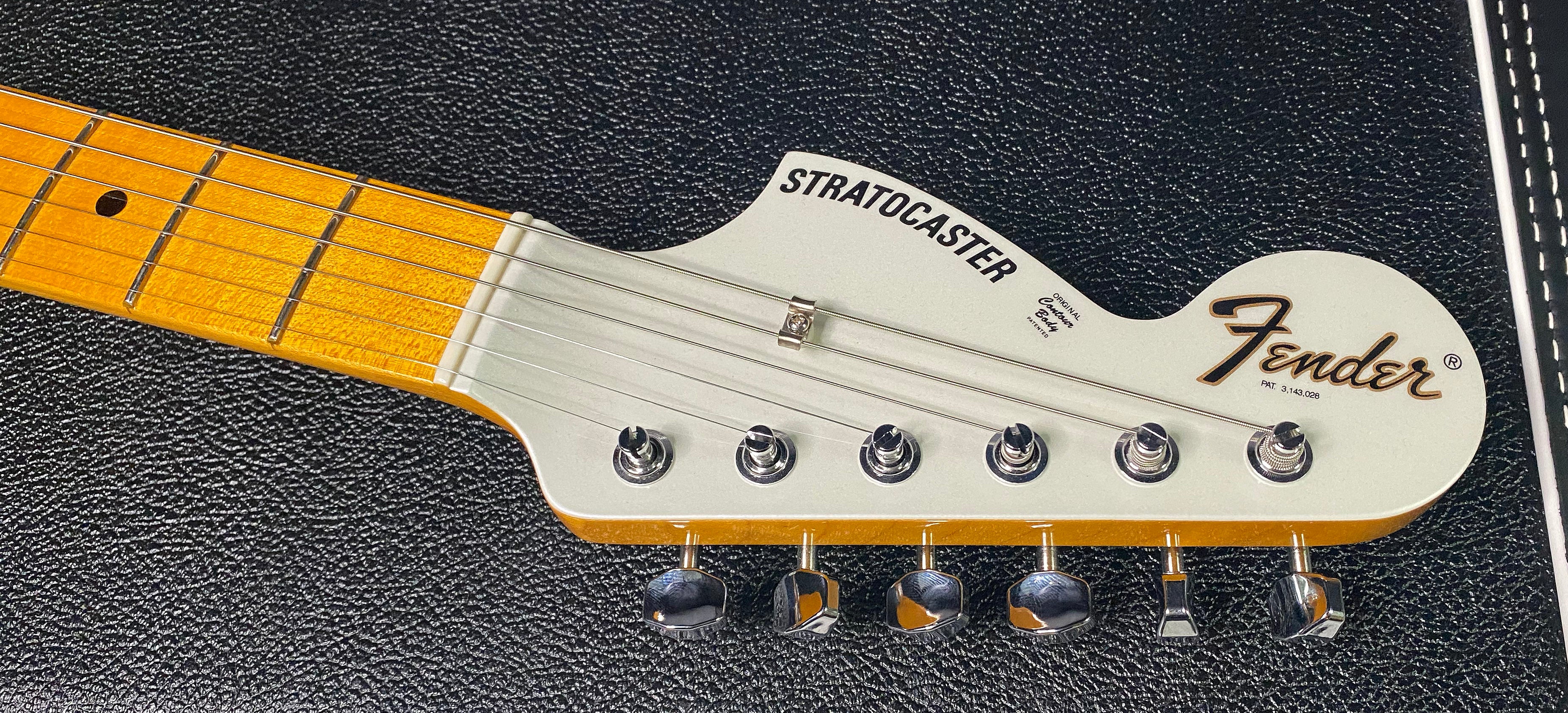 NEW! Fender Custom Shop Special Run '69 Stratocaster NOS Gloss Finish - Handwound P/U's - Frost White - Reverse Matching Headstock - 8.1 lbs - Authorized Dealer - RARE! G07463