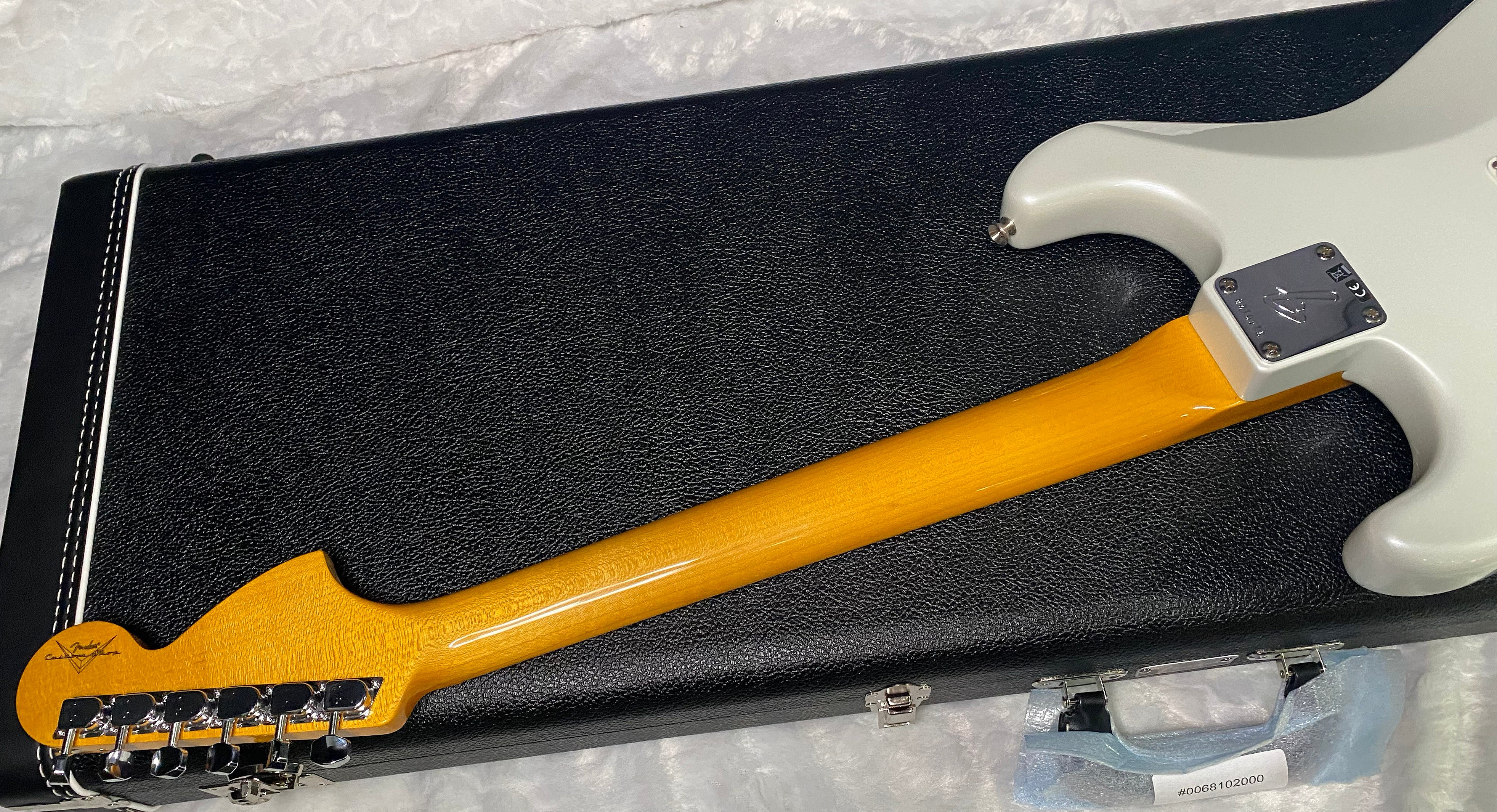 NEW! Fender Custom Shop Special Run '69 Stratocaster NOS Gloss Finish - Handwound P/U's - Frost White - Reverse Matching Headstock - 8.1 lbs - Authorized Dealer - RARE! G07463