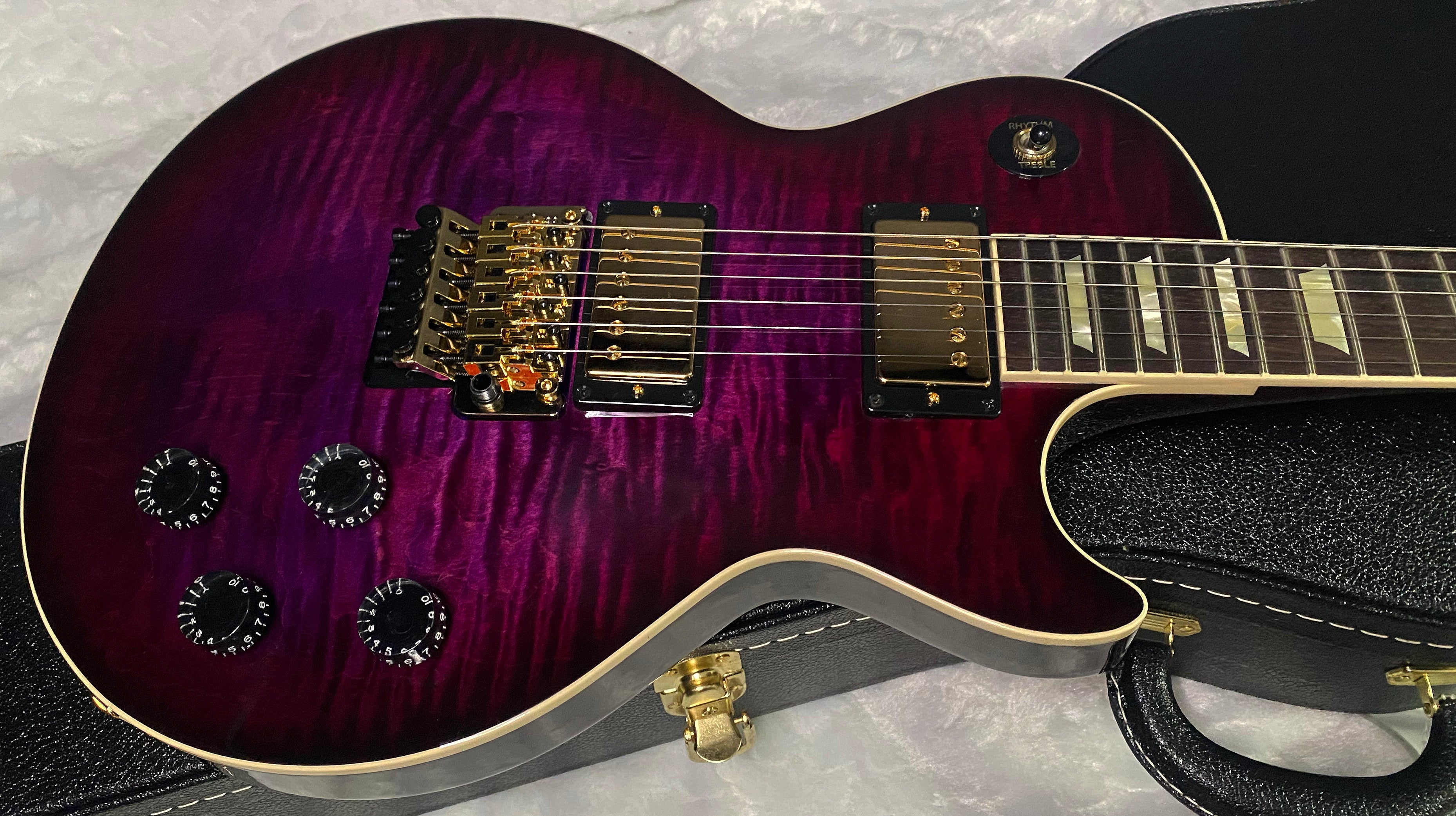 NEW! Gibson Custom Les Paul Axcess Standard Figured Top Floyd Rose Electric Guitar - Greatest Hits II - Authorized Dealer - Tri-Berry Burst - WOW! 8.5lbs - G07453