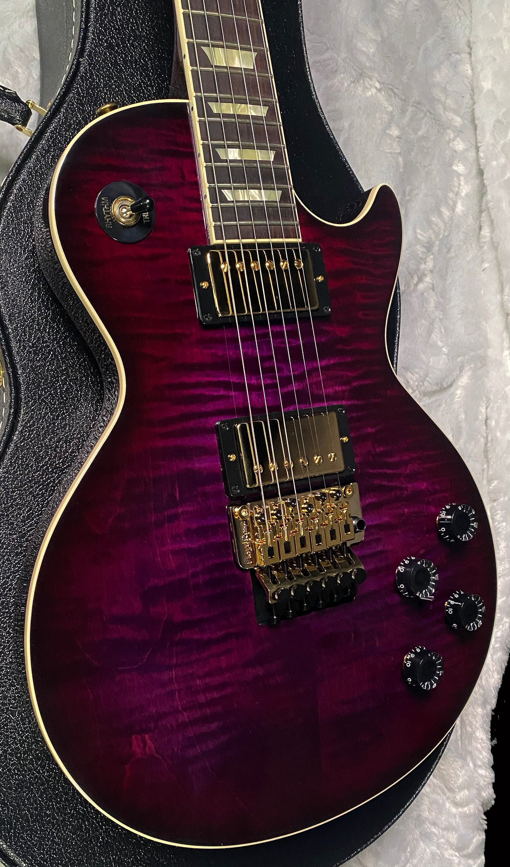 NEW! Gibson Custom Les Paul Axcess Standard Figured Top Floyd Rose Electric Guitar - Greatest Hits II - Authorized Dealer - Tri-Berry Burst - WOW! 8.5lbs - G07453