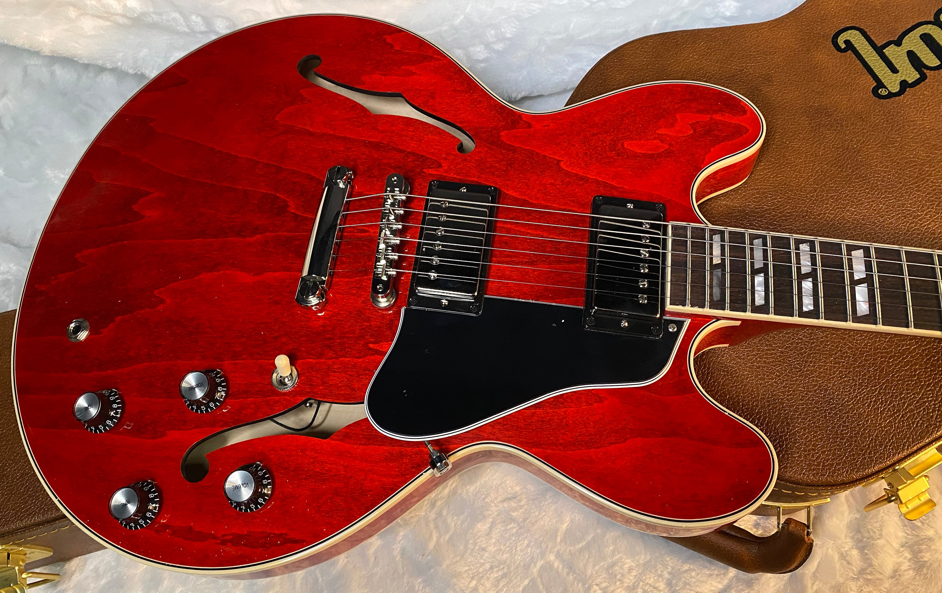 NEW ! Gibson ES-345 Semi Hollowbody Electric Guitar - Sixties 60's Cherry Finish - 7.9 lbs - Authorized Dealer - G06038