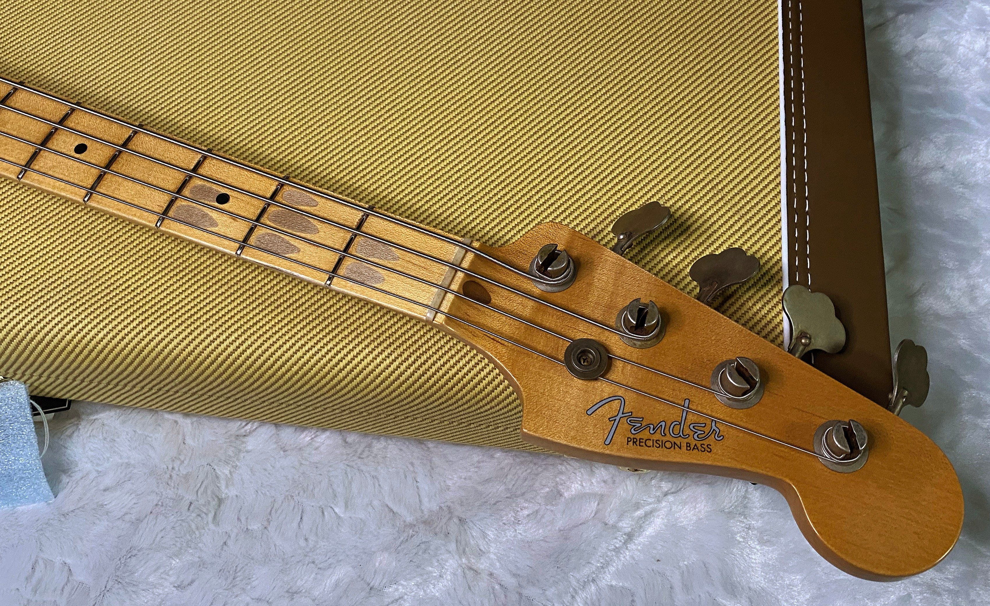 NEW! Fender Custom Shop 1958 Precision Bass Journeyman Relic - 2-Tone Sunburst - Authorized Dealer - 8.8lbs - G07461